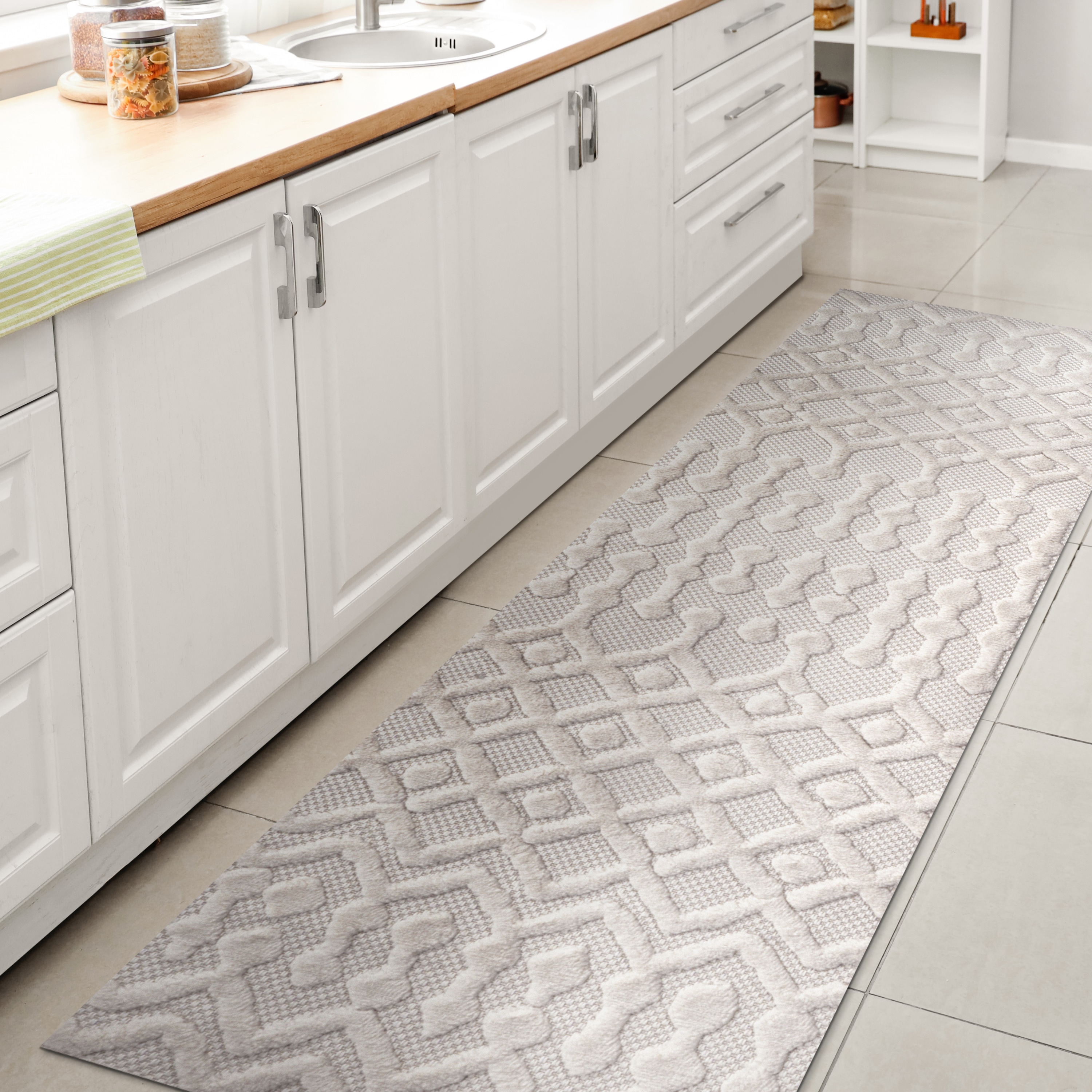 JONATHAN  Y IBZ103D-28 IBIZA Peralta Moroccan Diamond 2 x 8 (ft) Loomed Polypropylene Ivory Rectangular Indoor/Outdoor Geometric Bohemian/Eclectic Runner rug