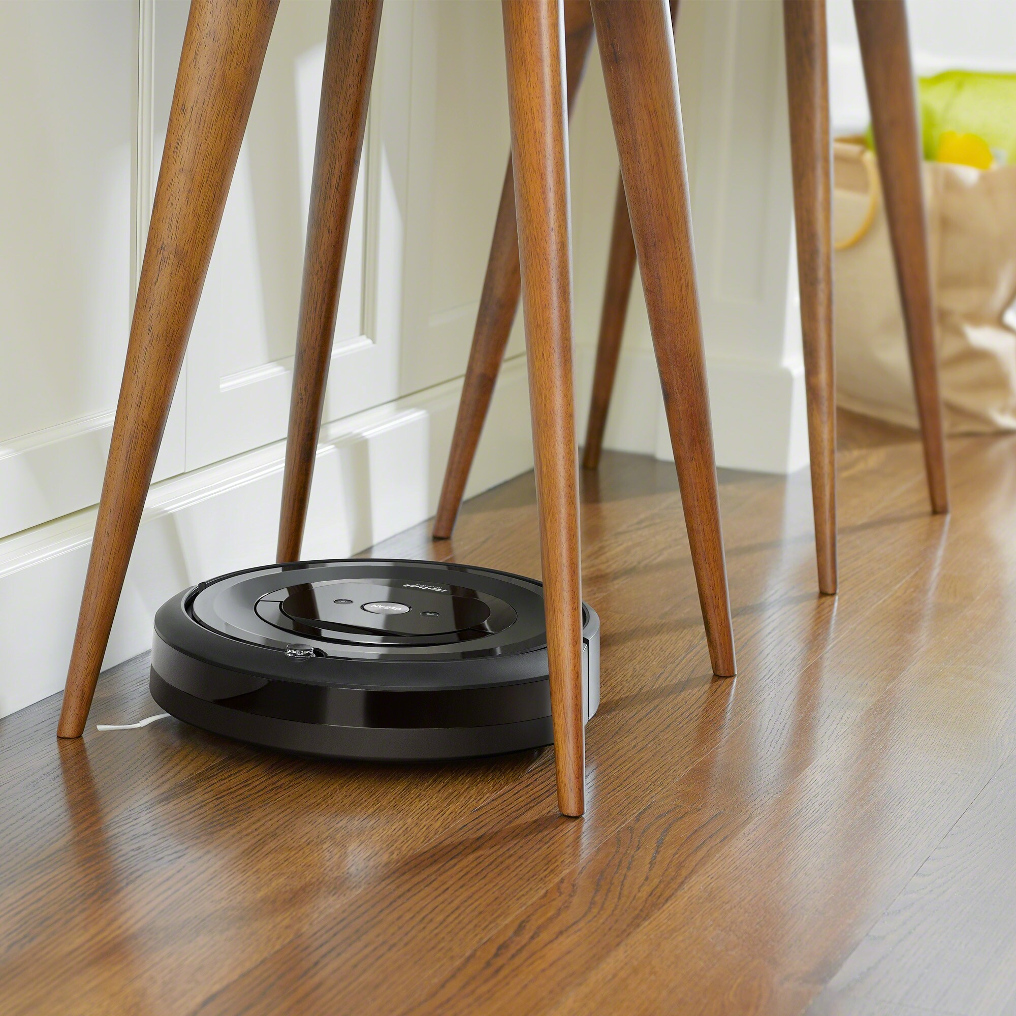 iRobot Roomba E5 (5150) Robot Vacuum - Wi-Fi Connected, Works with Alexa,  Ideal for Pet Hair, Carpets, Hard, Self-Charging Robotic Vacuum, Black