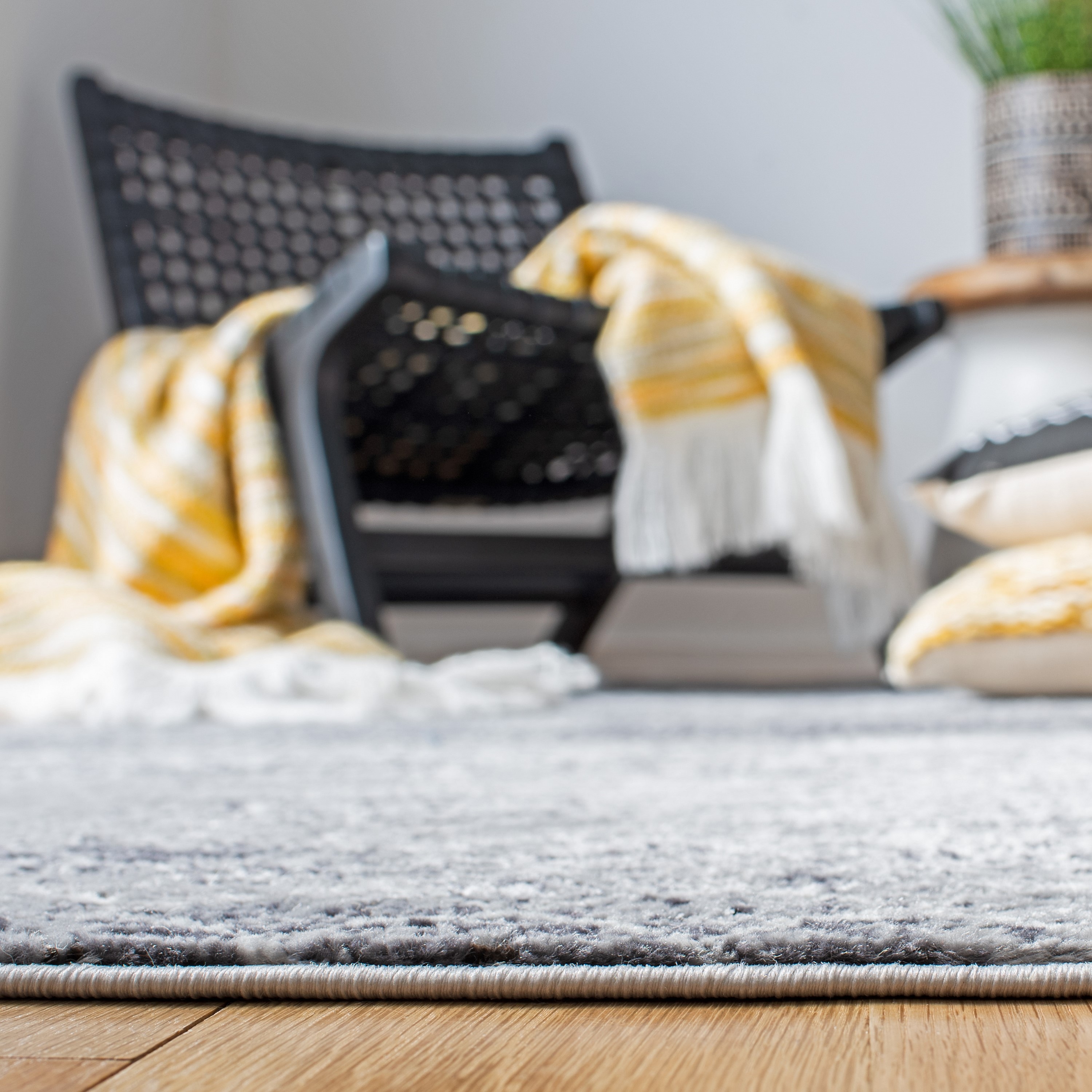 Safavieh ALA761F-5SQ rugs - View #5