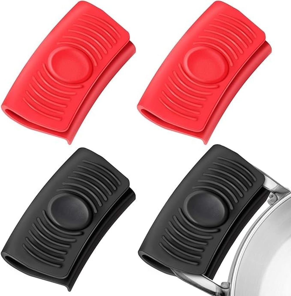 Aoibox  3 15 in Silicone Assist Hot Handle Holder 2 Pair Set in Black and Red Heat Resistant to 464 Degrees F