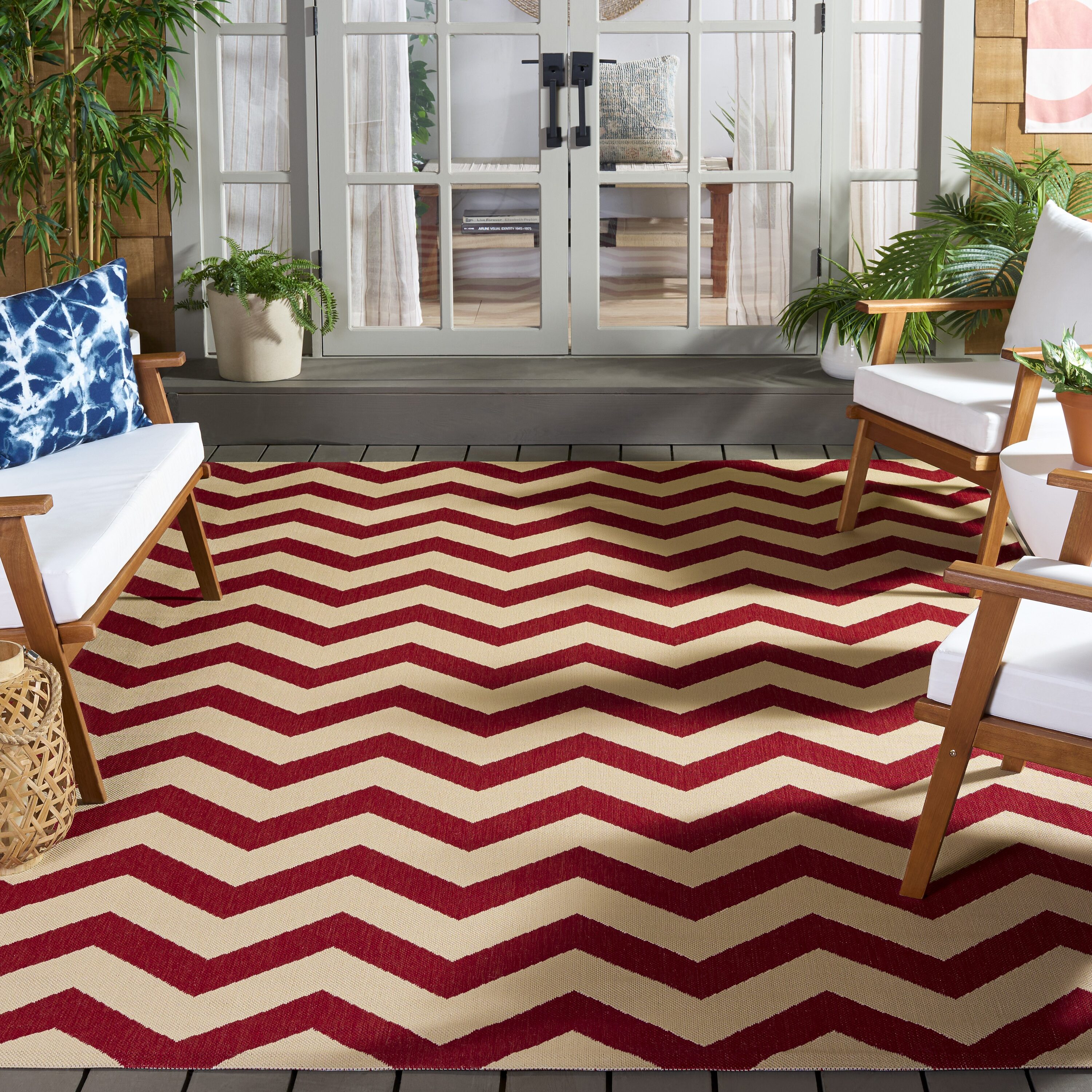 Courtyard 6244-248 Red 8in x 11in Rug