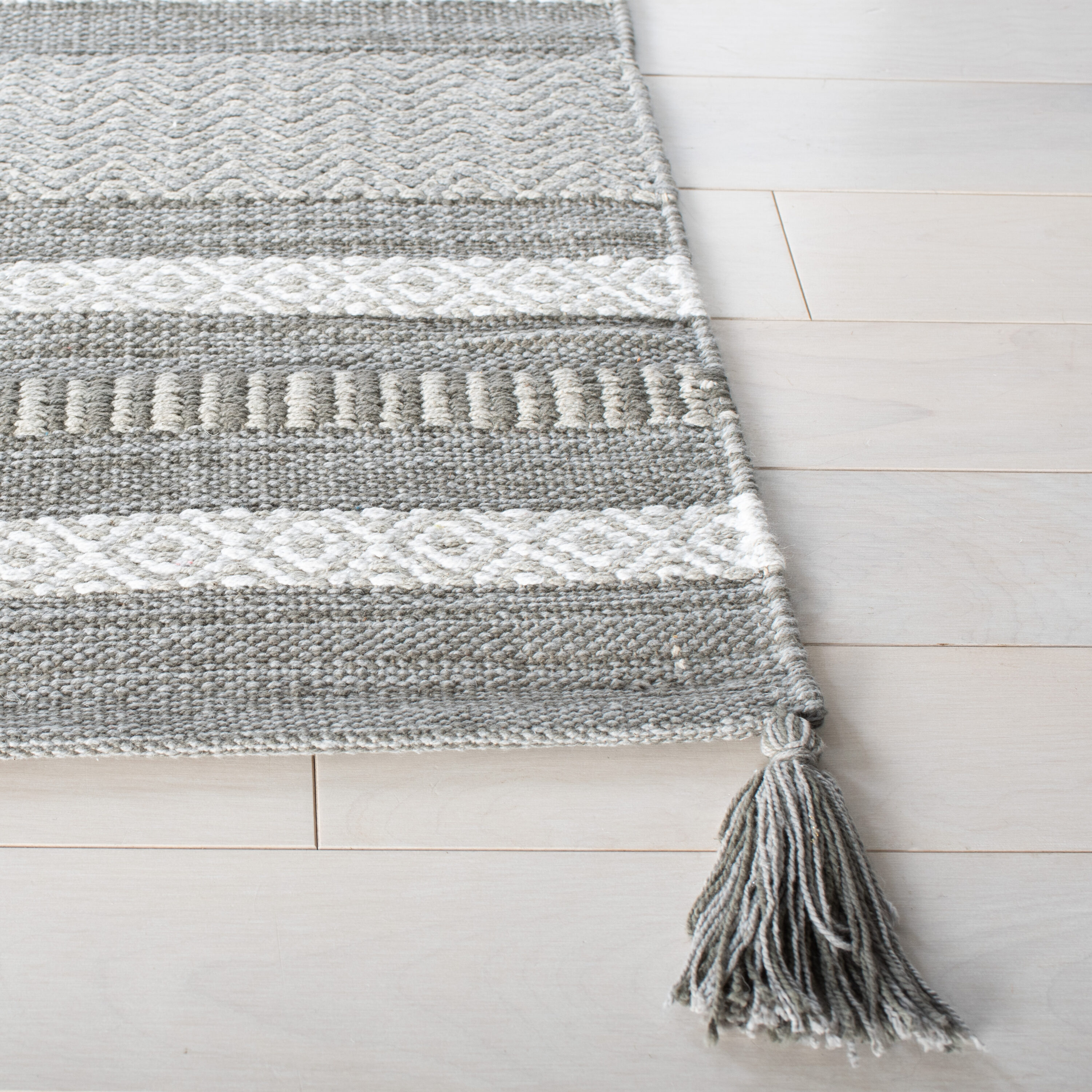 Safavieh MTK214F-3 rugs - View #2