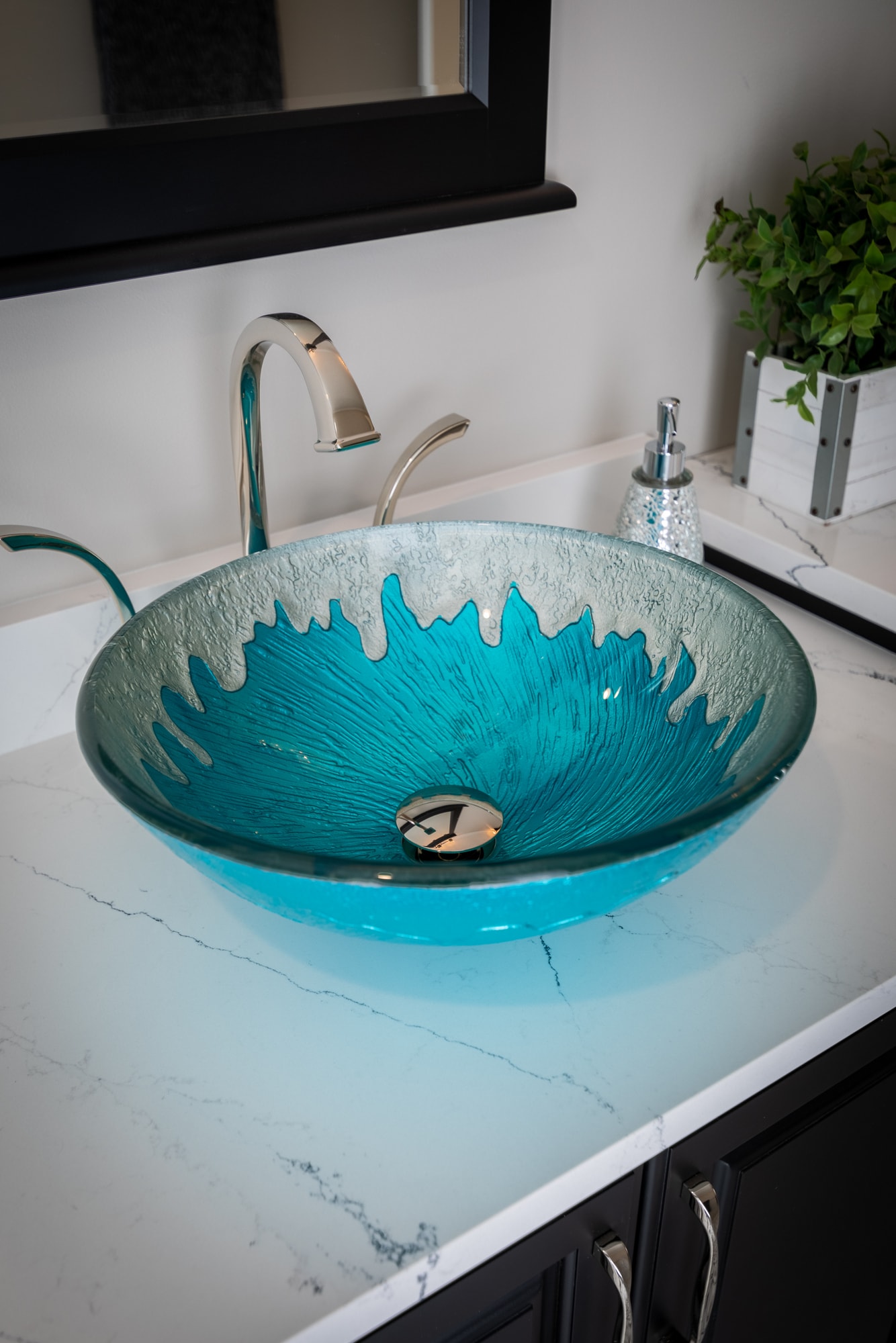 Eden Bath Blue Glass Vessel Round Modern Bathroom Sink (16.5-in x 16.5 ...