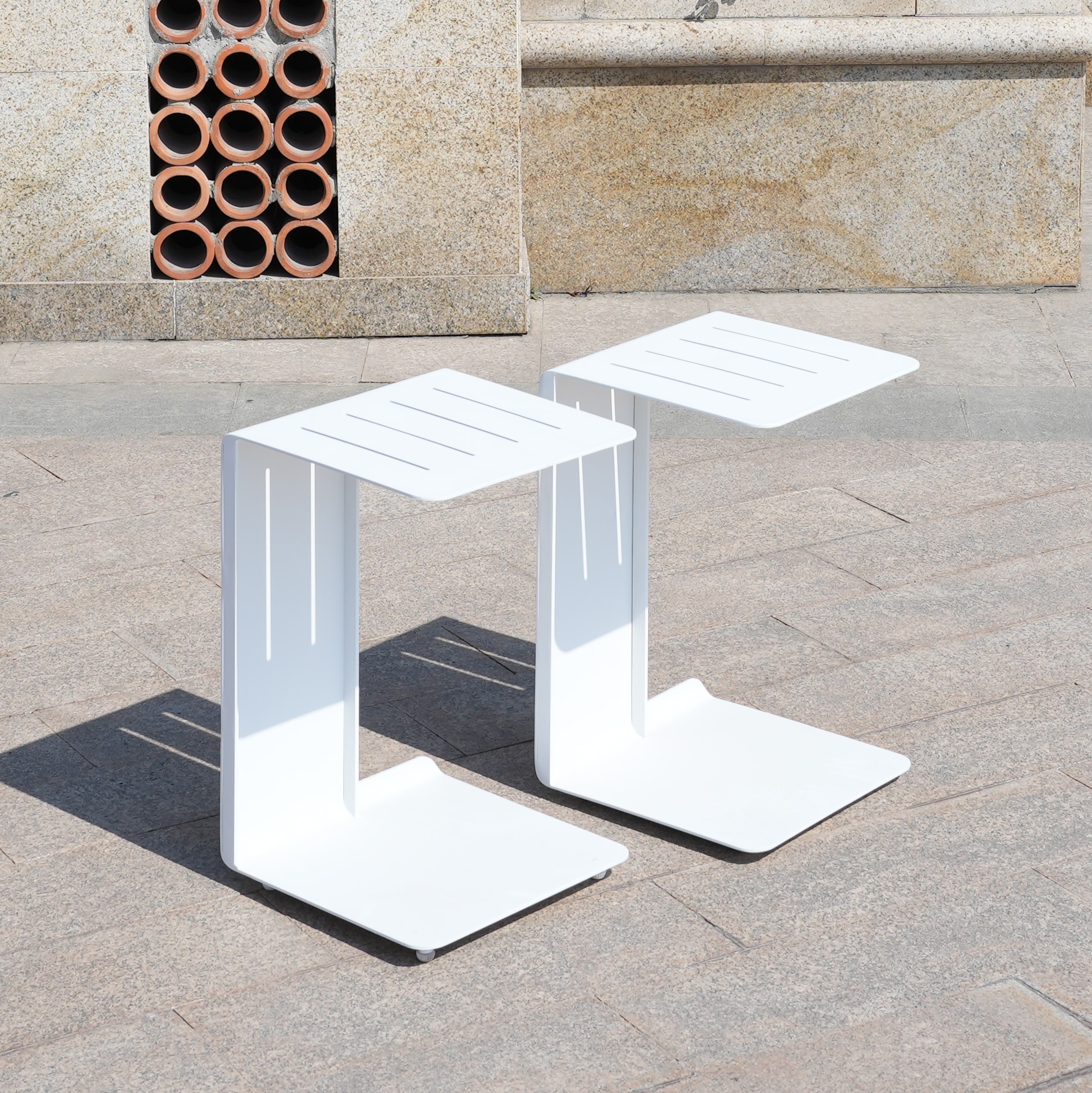 Moda Furnishings MOL-2324-ST-WH 2 pieces side table 2324 in white Square Outdoor Coffee Table 13.78-in W x 13.78-in L