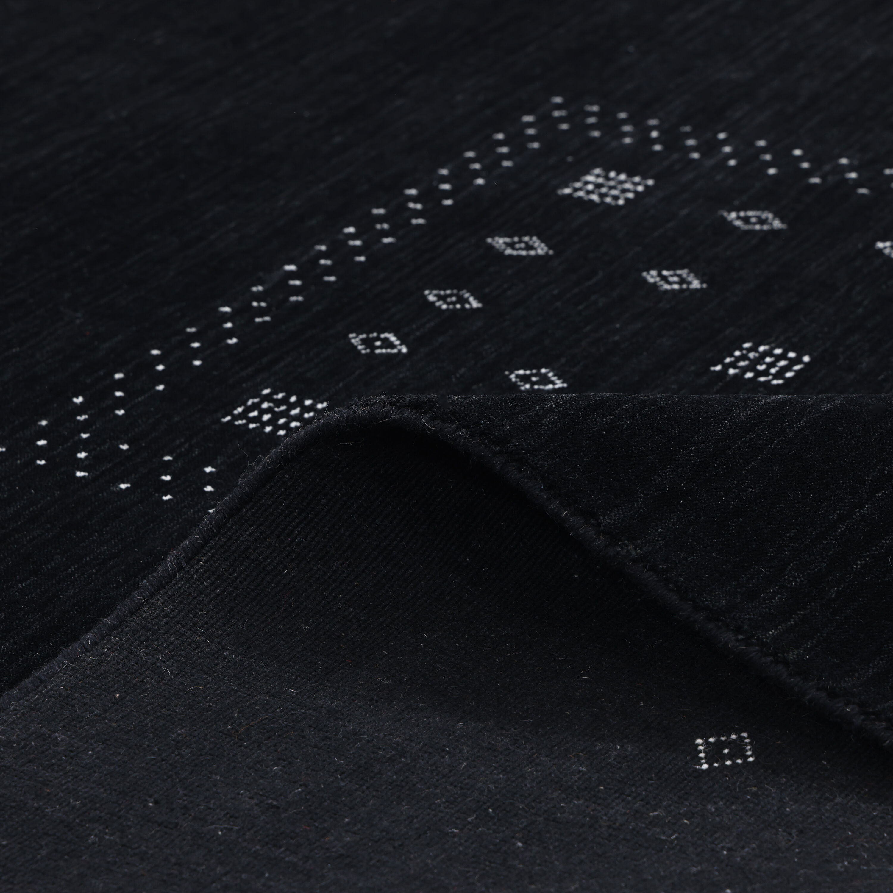 Solo Rugs S9417-03000500-BLAC rugs - View #5
