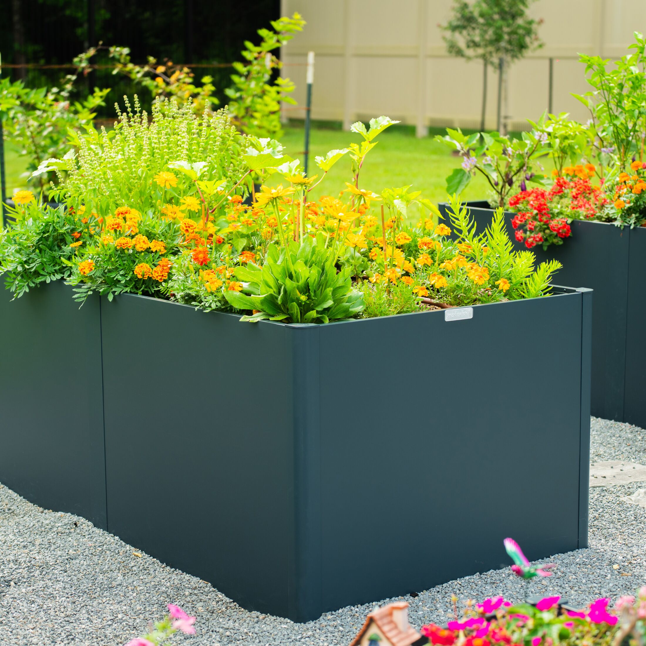 Vego Garden VBMT4283BL Raised-Garden-Beds - View #4