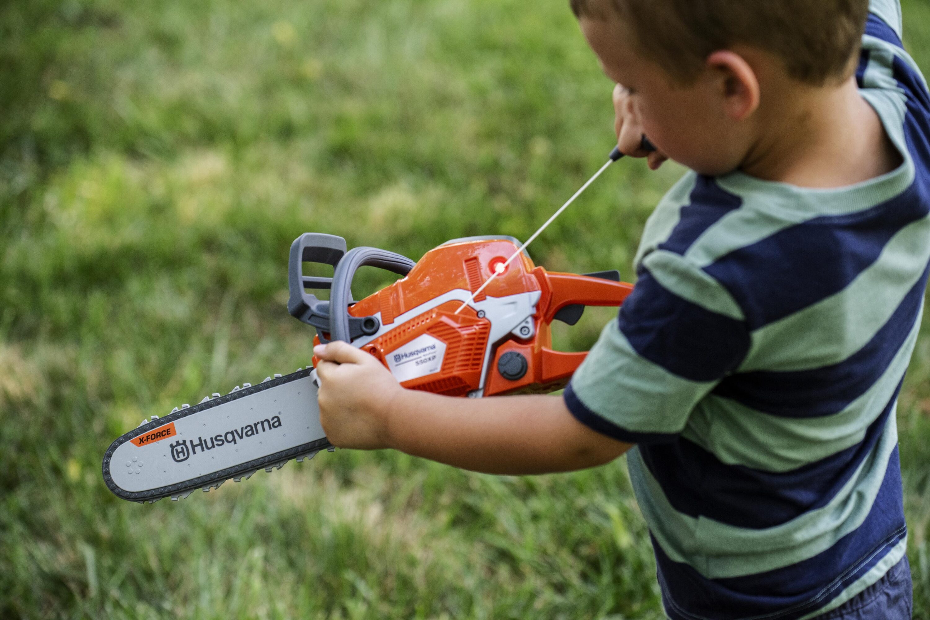  STIHL Battery Operated Chainsaw with Sound Kids Toy, for 3+  years : Toys & Games