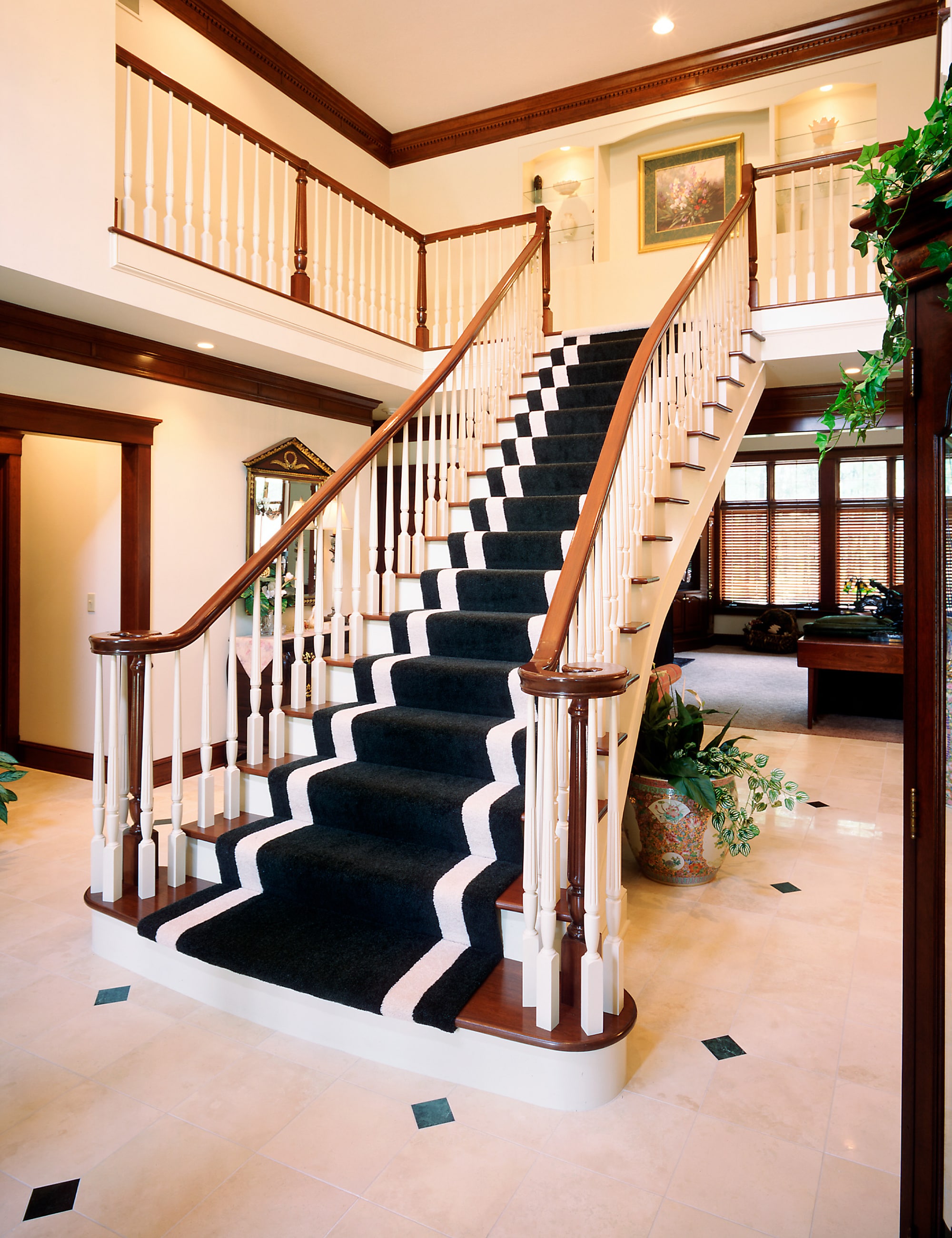 L.J. Smith Stair Systems SF-2015-PRG 34 Interior-Stairpart-Balusters - View #7