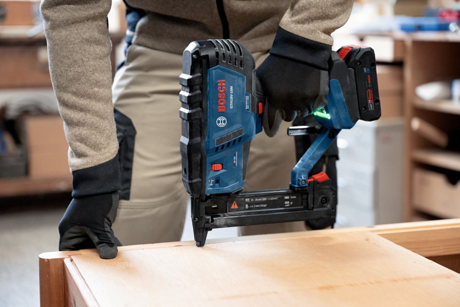 Bosch GTH18V-18MN Pneumatic-Staplers - View #4