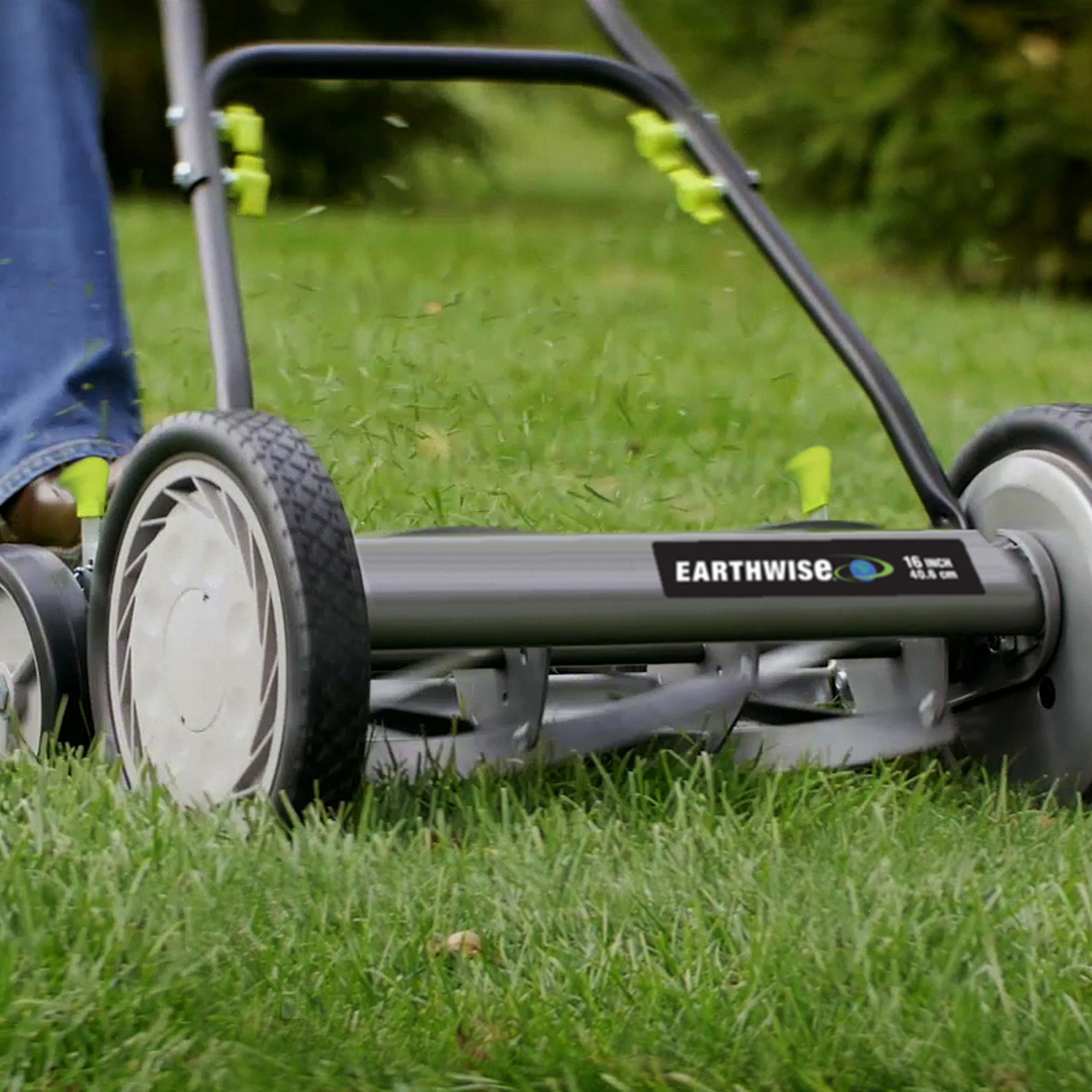 Earthwise Lawn Mower (16) 7-Blade Push Reel Lawn Mower