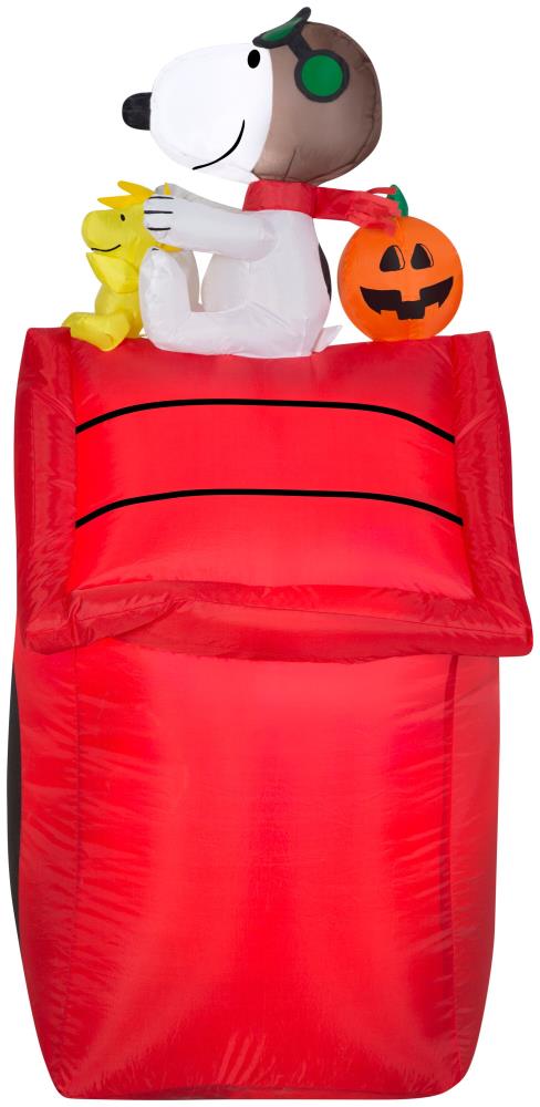 Gemmy 5.5 Airblown Snoopy Halloween House Scene Peanuts Inflatable 