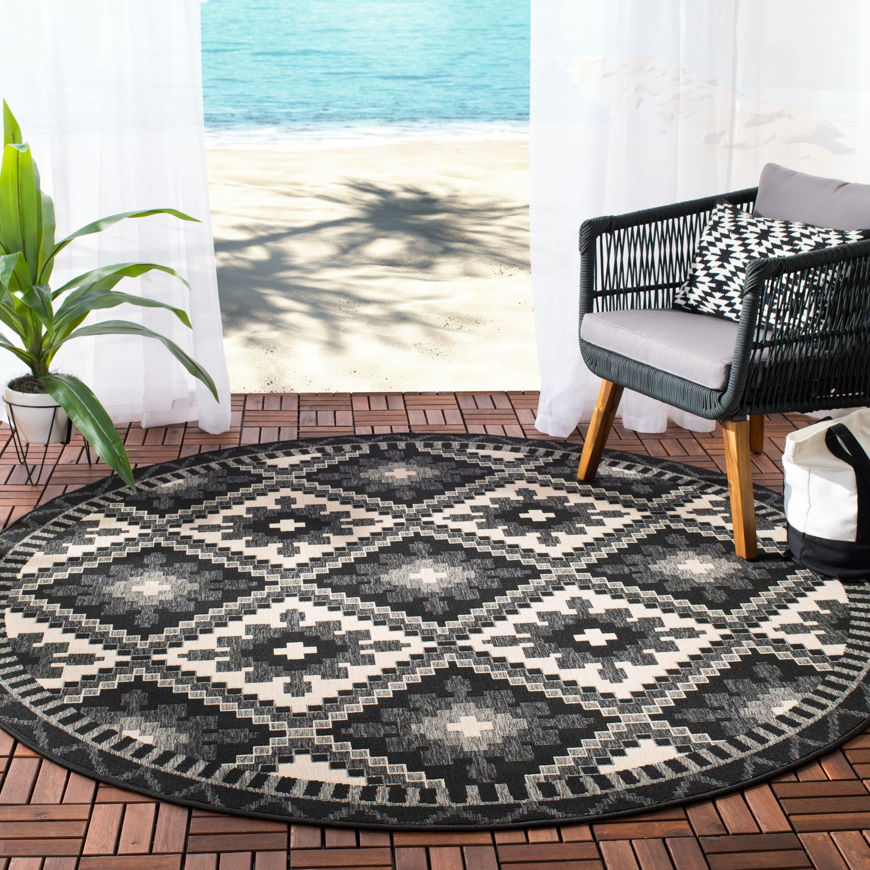 Safavieh VER096-0421-3R Veranda 3 x 3 (ft) Loomed Synthetic Black/Beige Round Indoor/Outdoor Floral Southwestern Area rug