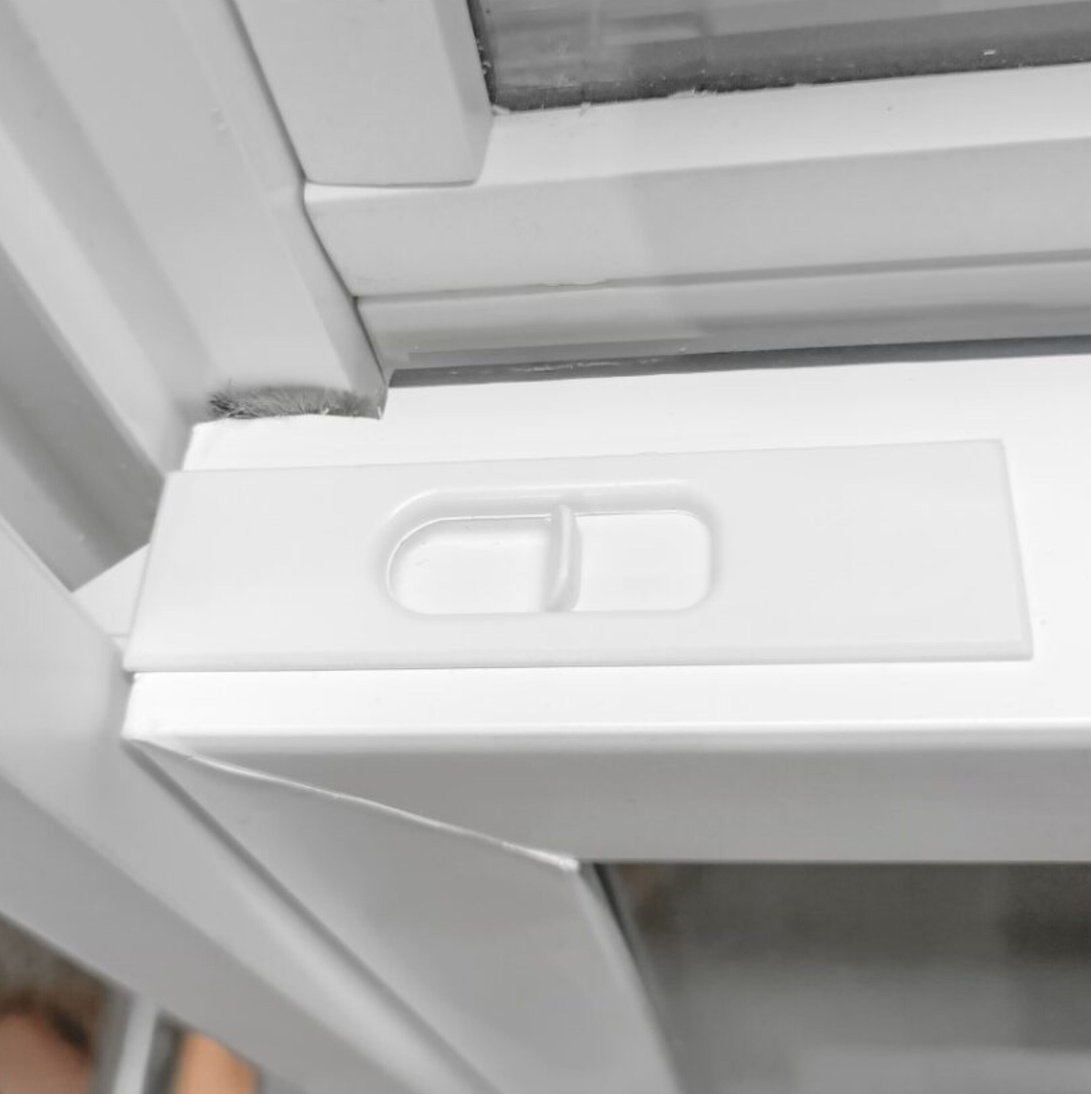 RELIABILT 32513672RBSHBLKG Single-Hung-Windows - View #7