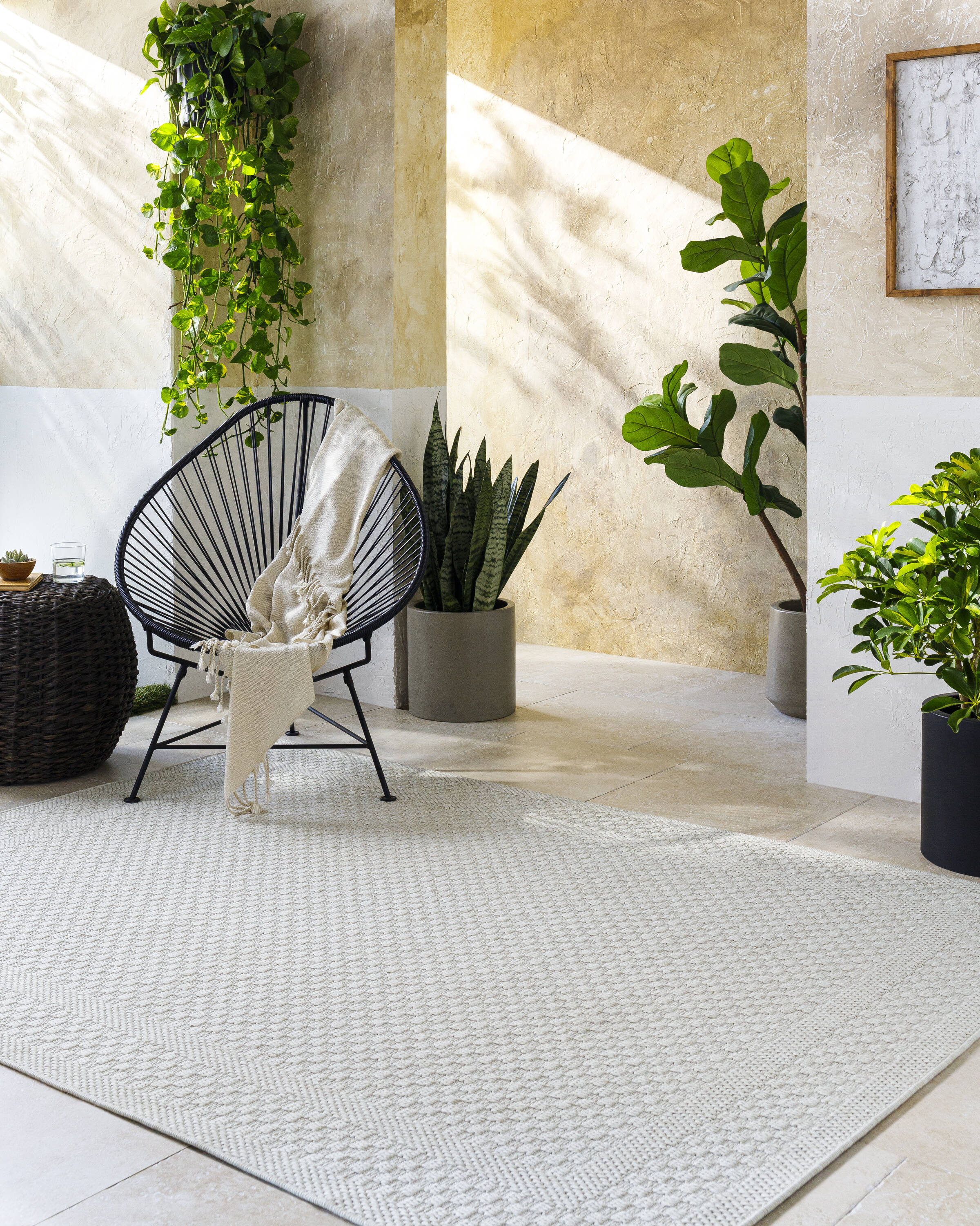 Livabliss SDR2302-71010 Sandra 8 x 10 (ft) Polypropylene Light Silver Rectangular Indoor/Outdoor Border Mid-Century Modern Area rug