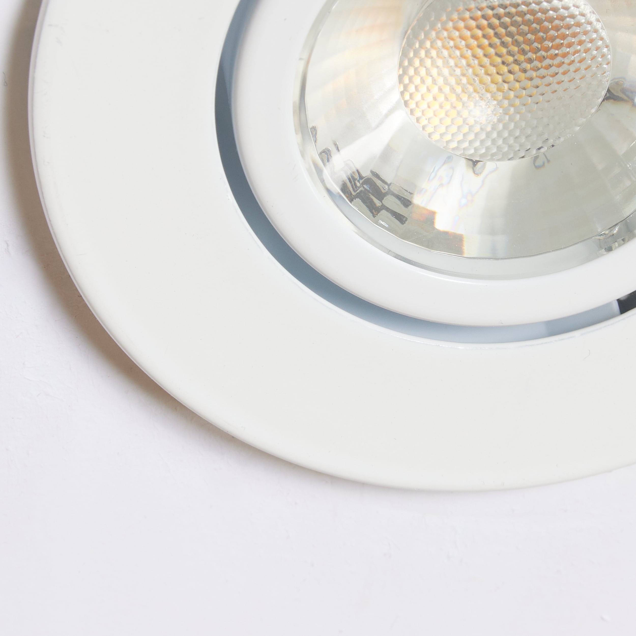Utilitech LLEDR3XT/ADJ/5CCT Led-Retrofit-Downlight - View #2