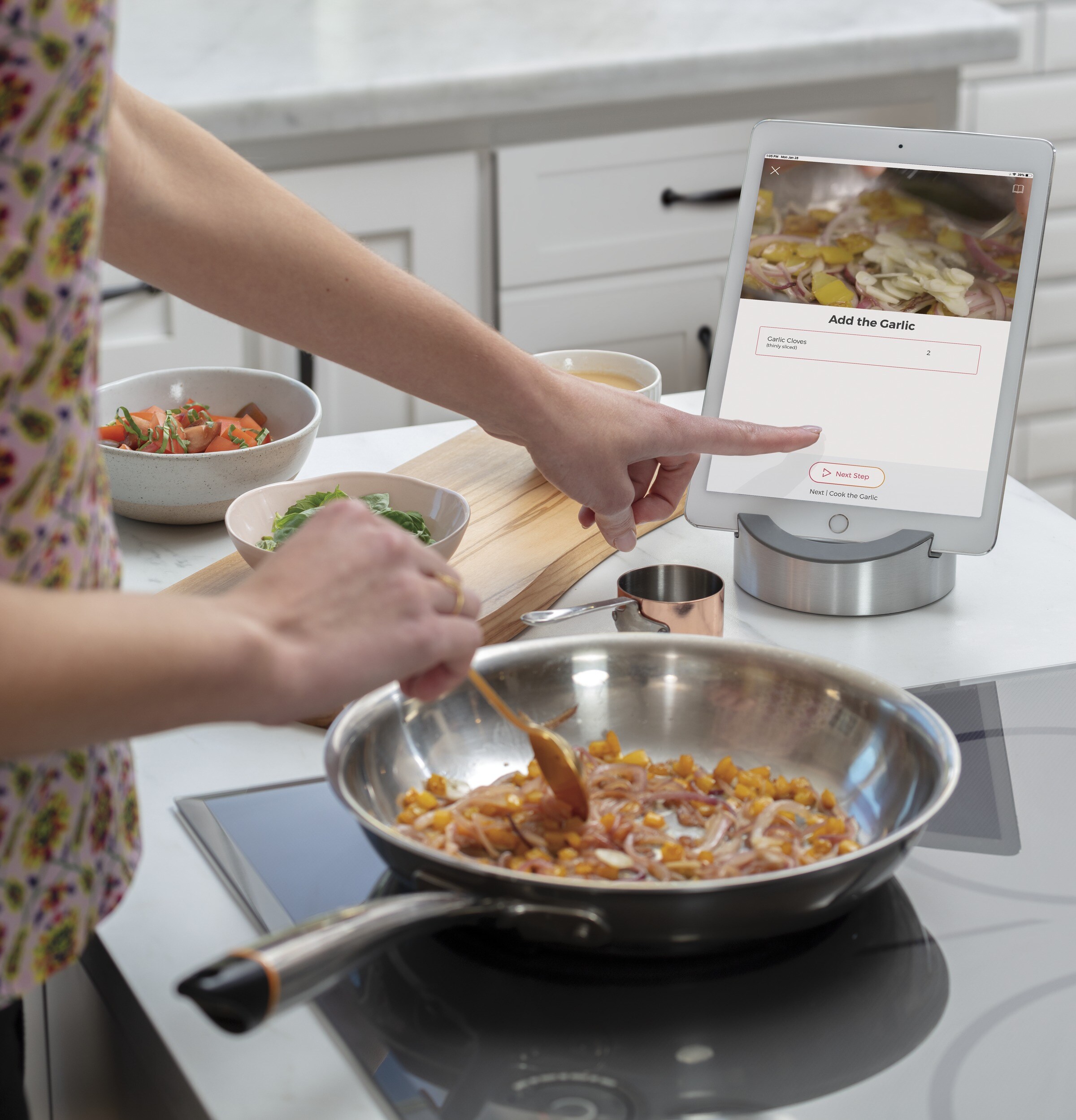 Cafe 36 in. Smart Induction Touch Control Cooktop in Stainless Steel with 5  Elements CHP90362TSS - The Home Depot