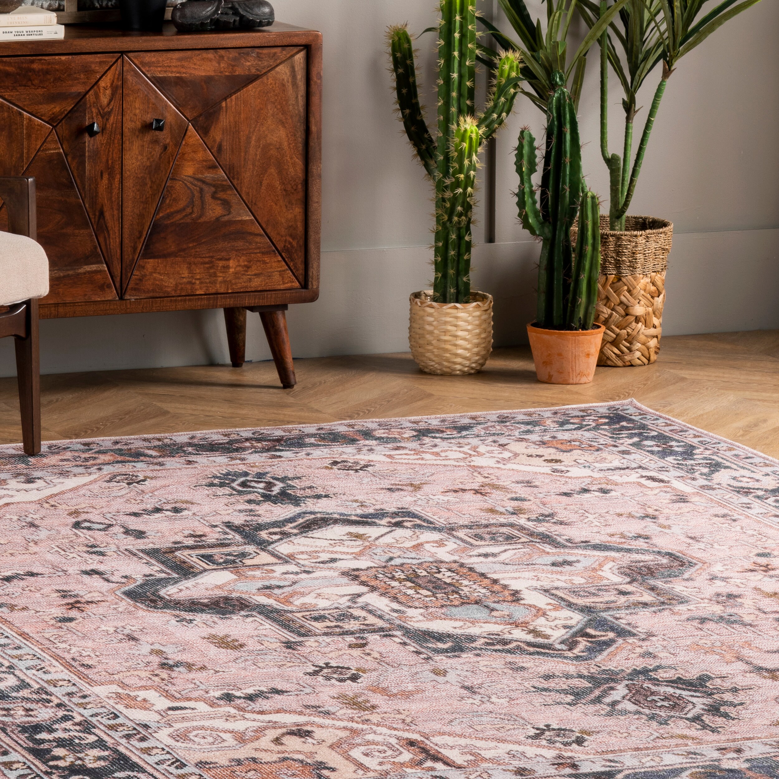 Gray and Pink Square Synthetic Medallion Area Rug, 6'