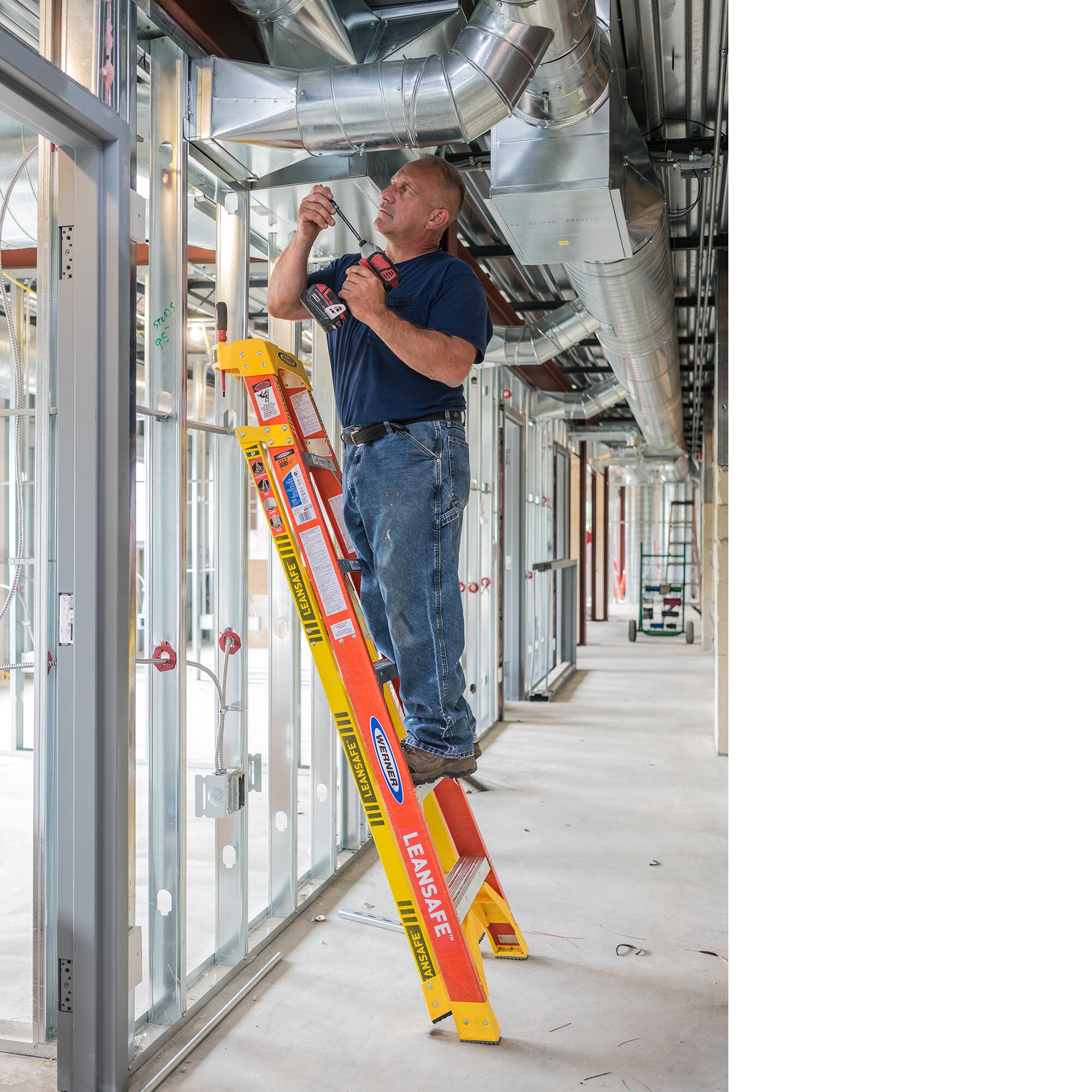 Werner L6208 Step-Ladders - View #15