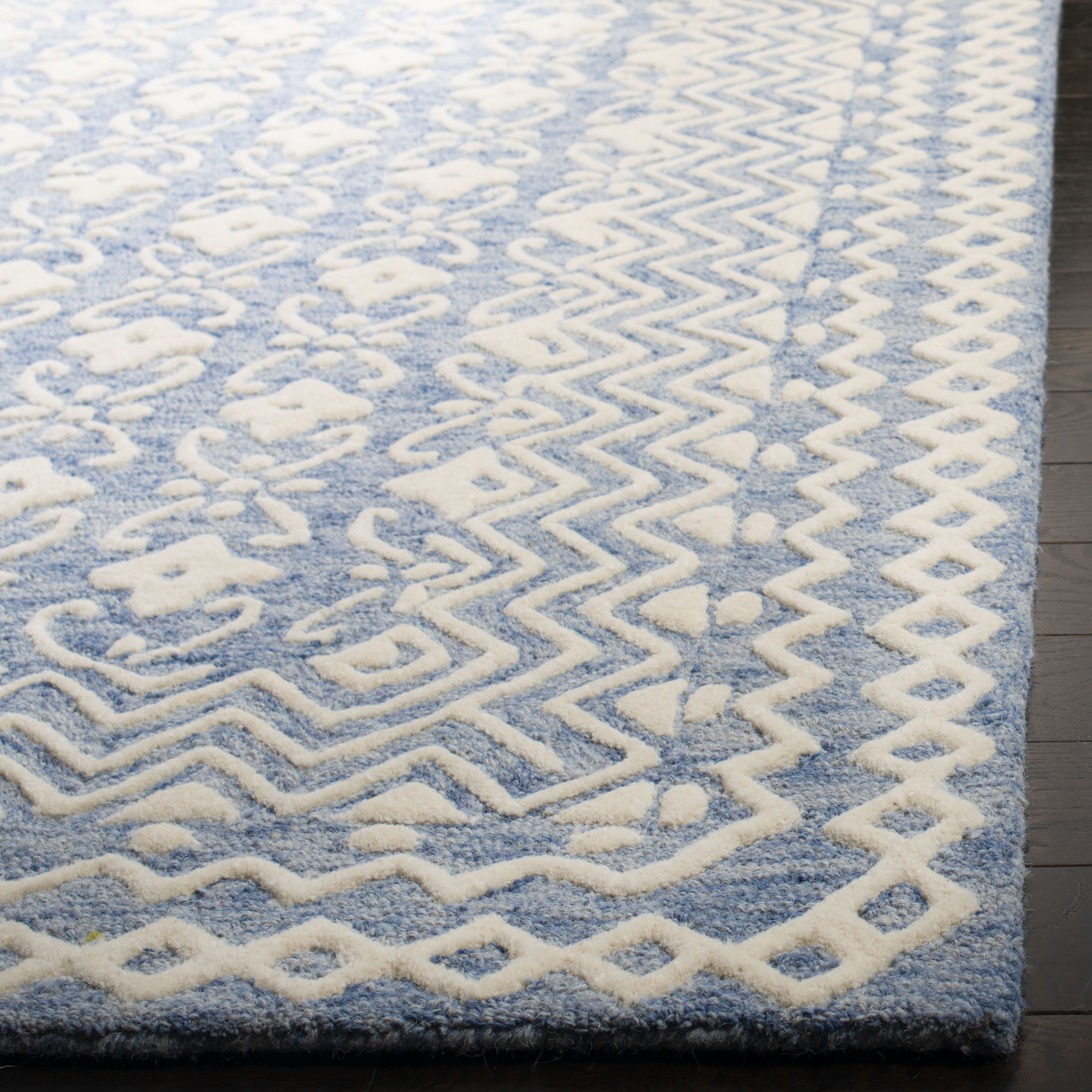 Safavieh BLM114M-4 rugs - View #3