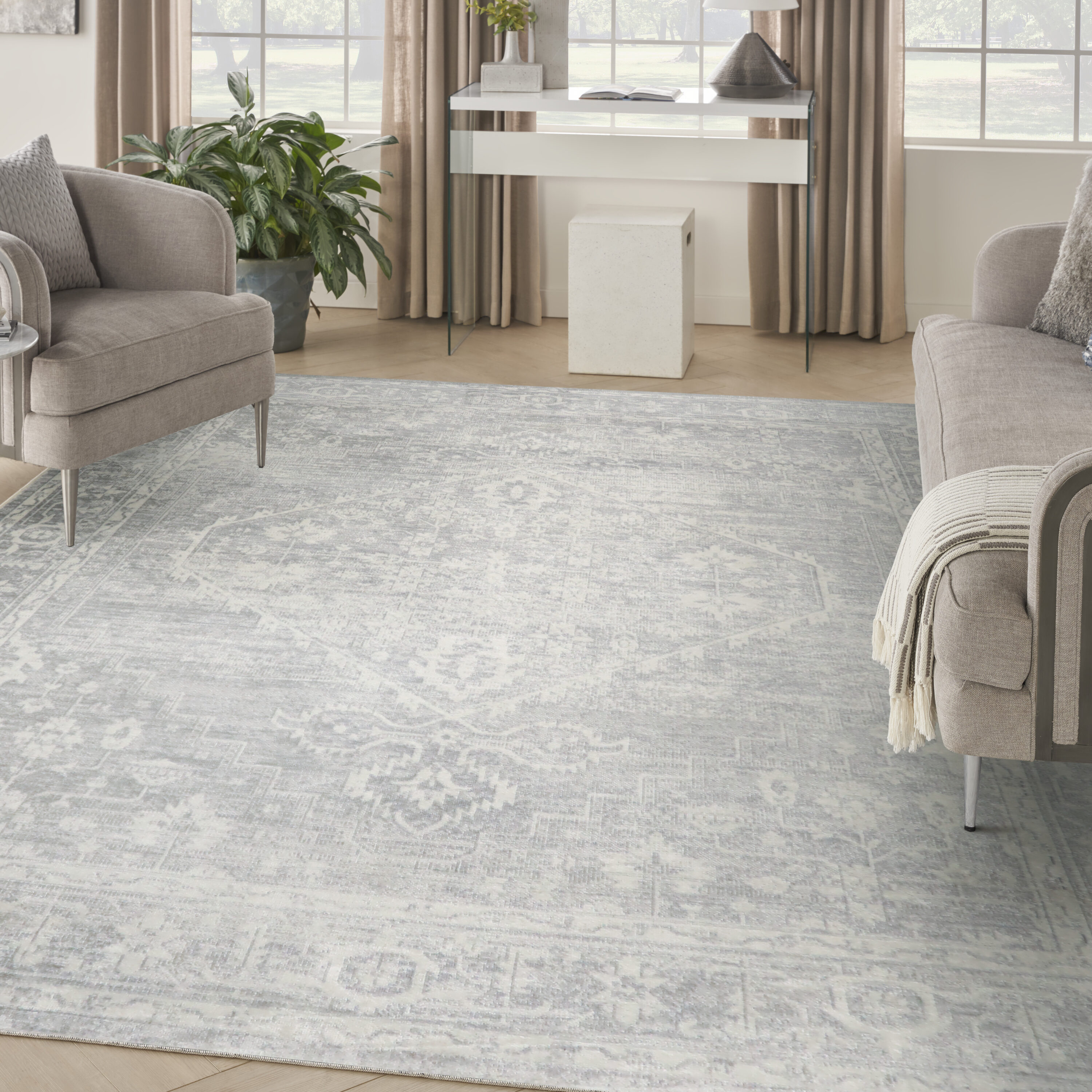 Nourison Home 841491133477 7 x 10 (ft) Loomed Polyester Light Grey Rectangular Indoor Medallion Area rug