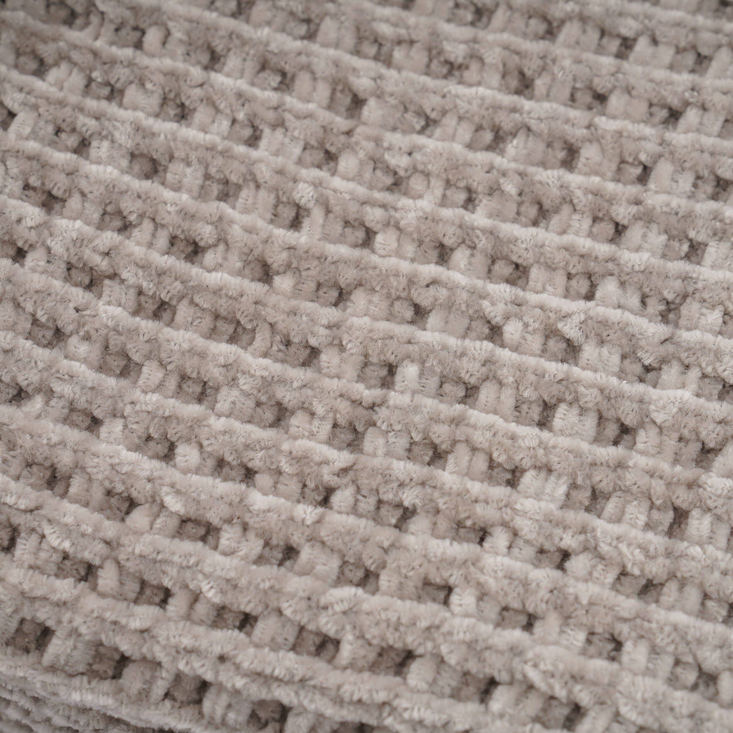 EVERGRACE 202004T18 Blankets-And-Throws - View #3