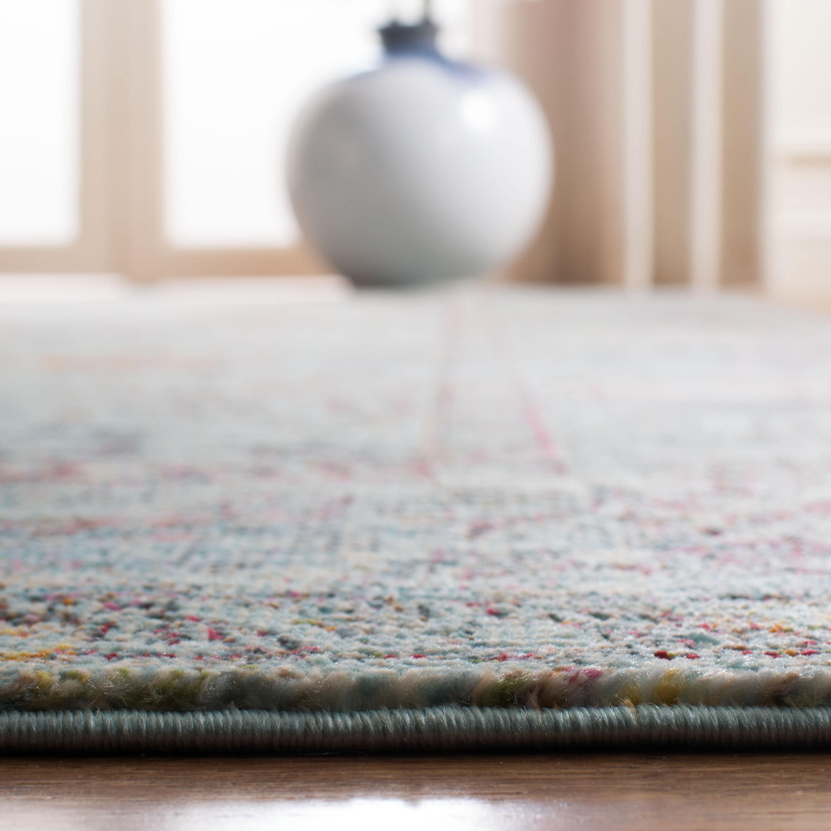 Safavieh LUX330K-7R rugs - View #6