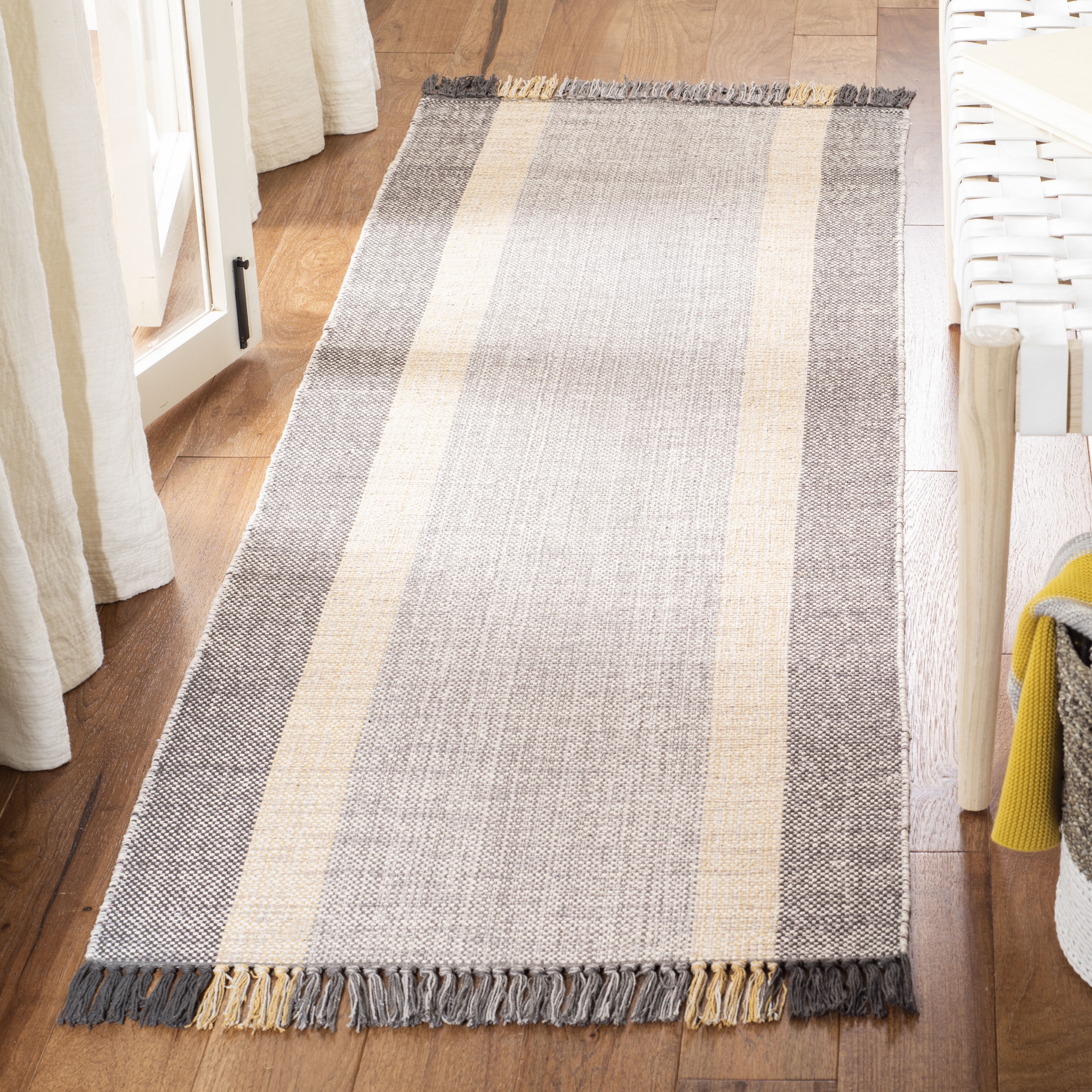 Safavieh MTK301D-27 Montauk Beverly 2 x 7 (ft) Cotton Mustard/Gray Rectangular Indoor Stripe Coastal Runner rug