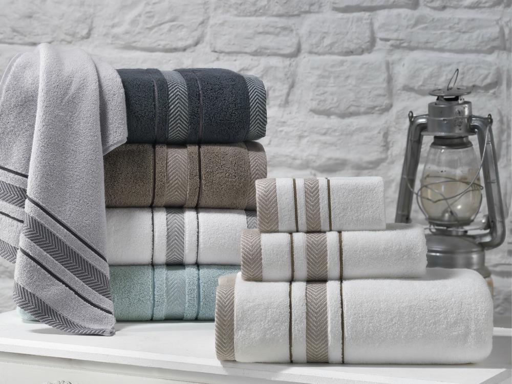 White Classic Luxury 100% Cotton 8 Piece Towel Set - 4x Washcloths