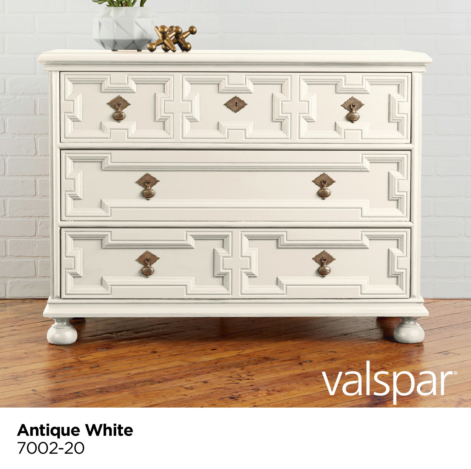 Valspar Satin Antique White 7002-20 Cabinet and Furniture Paint