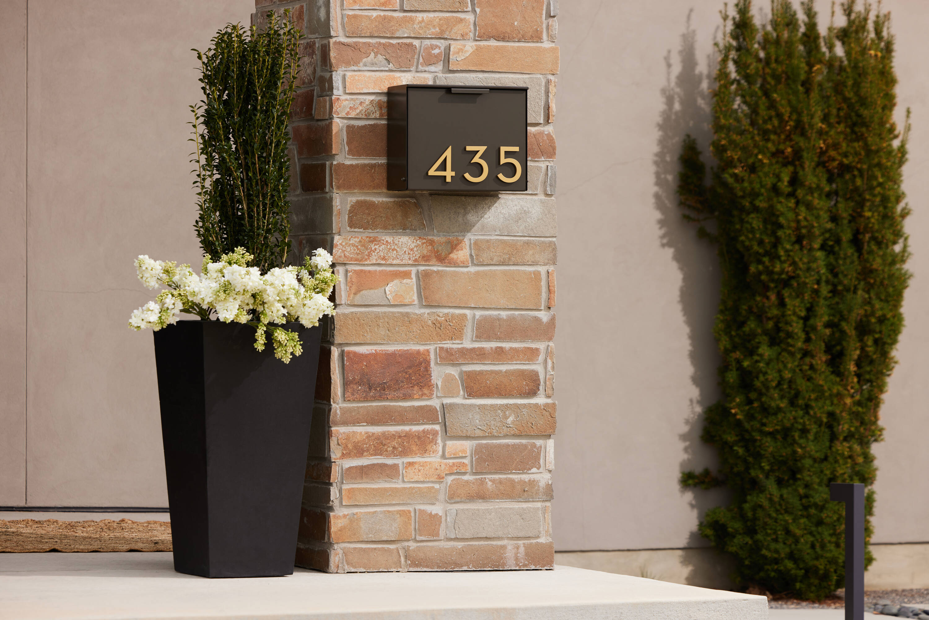 Post & Porch CUBBY-BROWN mailboxes - View #5