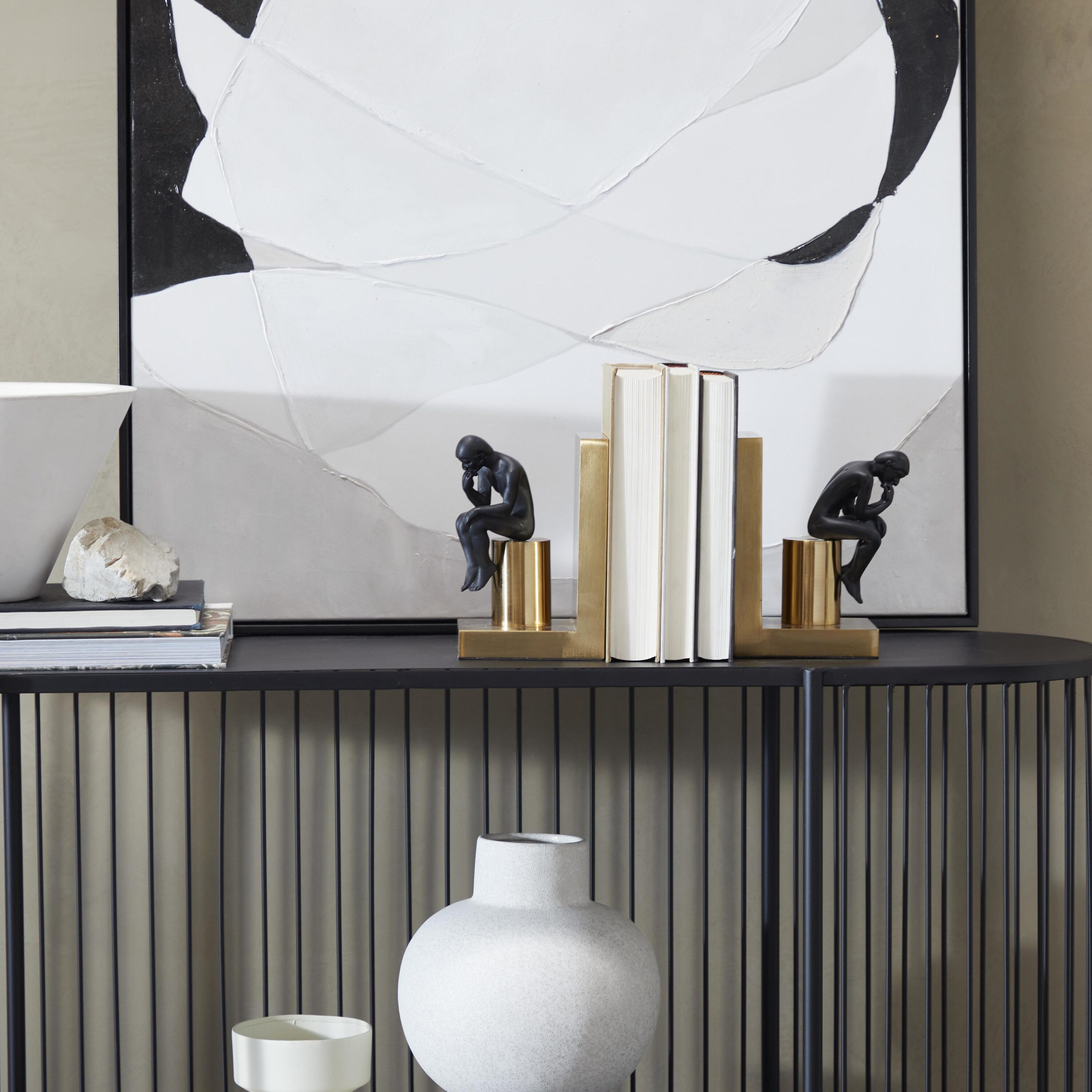 The Novogratz 31981 2 -Pack Gold Metal Modern Decorative bookends