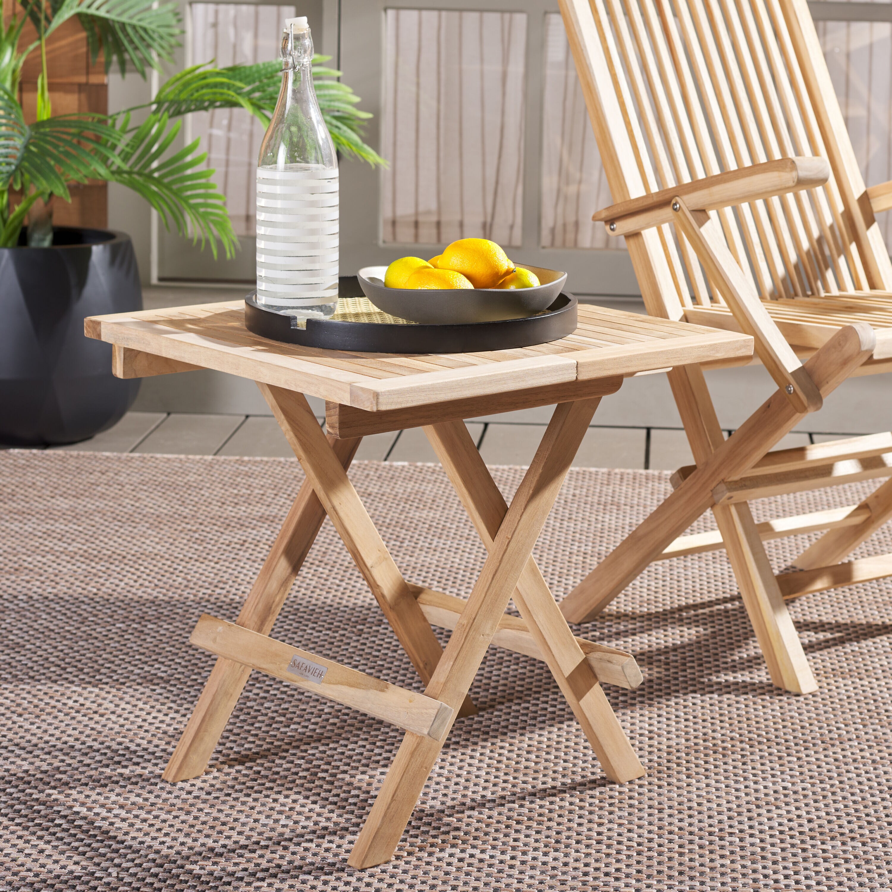 Safavieh Saba Solid Teak Folding Square Table / Natural