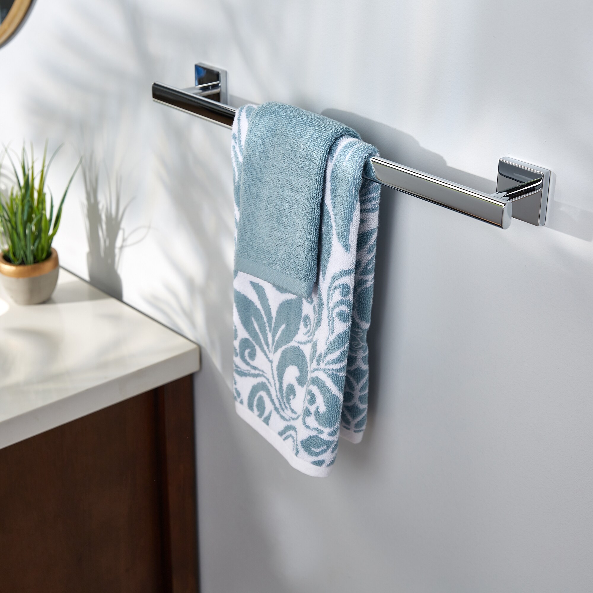 Gatco Elevate 18-in Chrome Wall Mount Single Towel Bar In The Towel ...