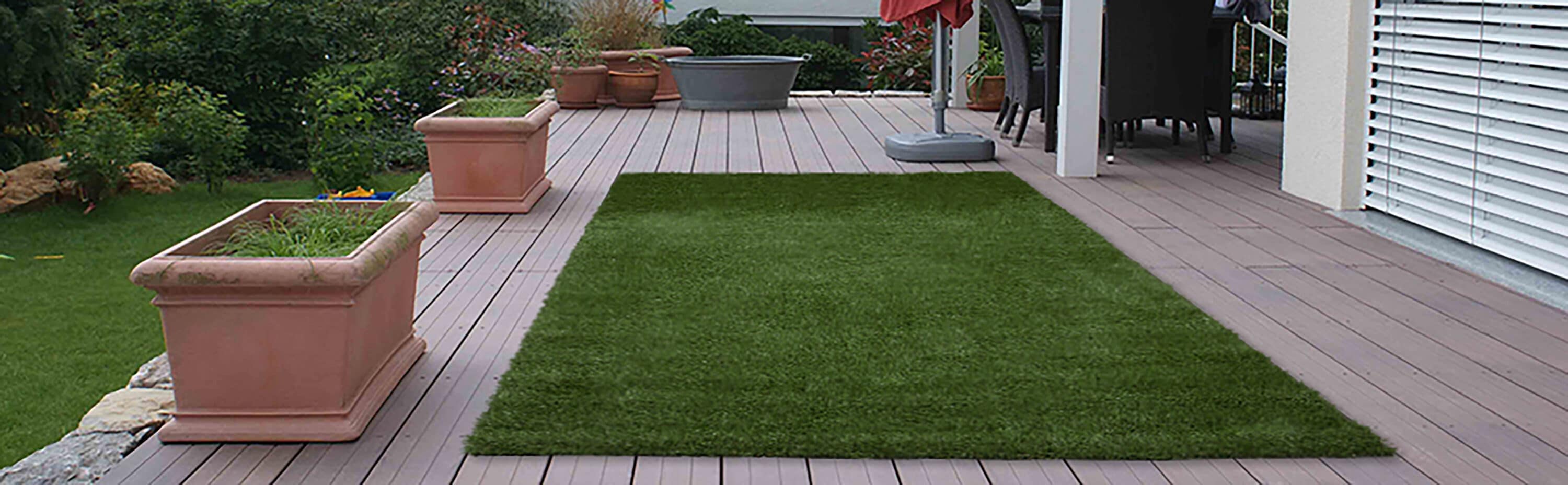 Ottomanson Garden Turf Rug 7-ft x 10-ft Artificial Grass in the ...