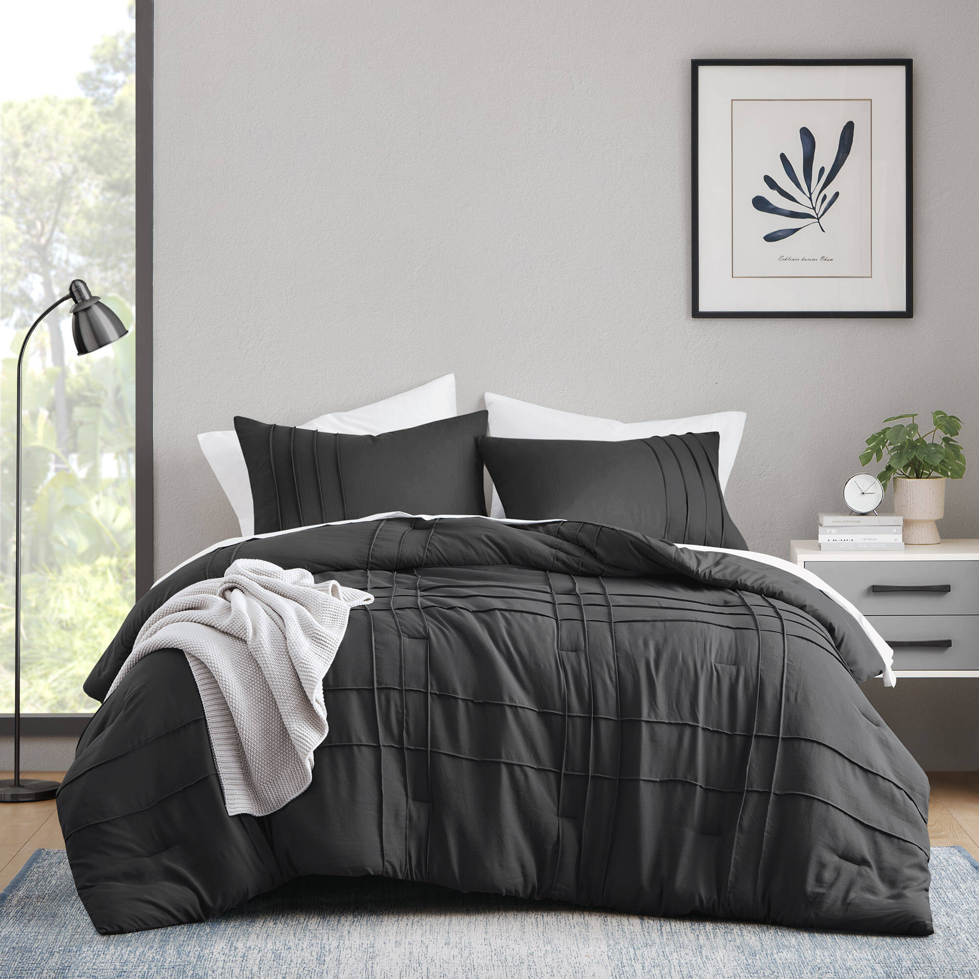 510 Design LWSDS0341000834166 Black Solid King Comforter Microfiber
