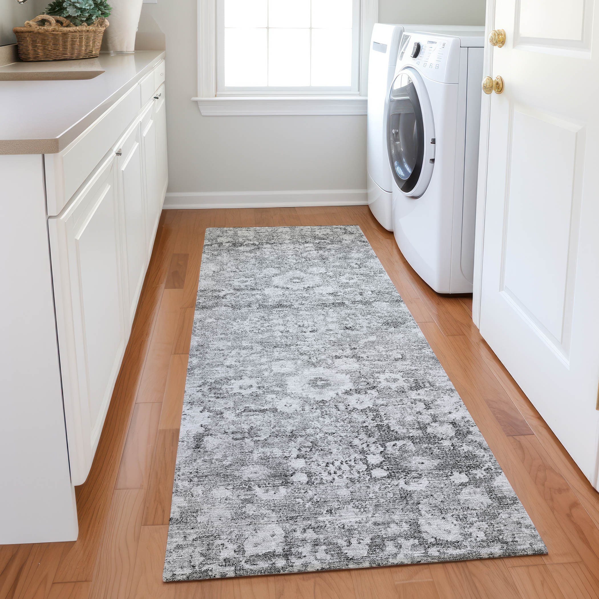 Addison Rugs ACN651SV2X8 Chantille ACN651SV 2 x 7 (ft) Polyester Silver Rectangular Indoor/Outdoor Geometric Machine washable Runner rug
