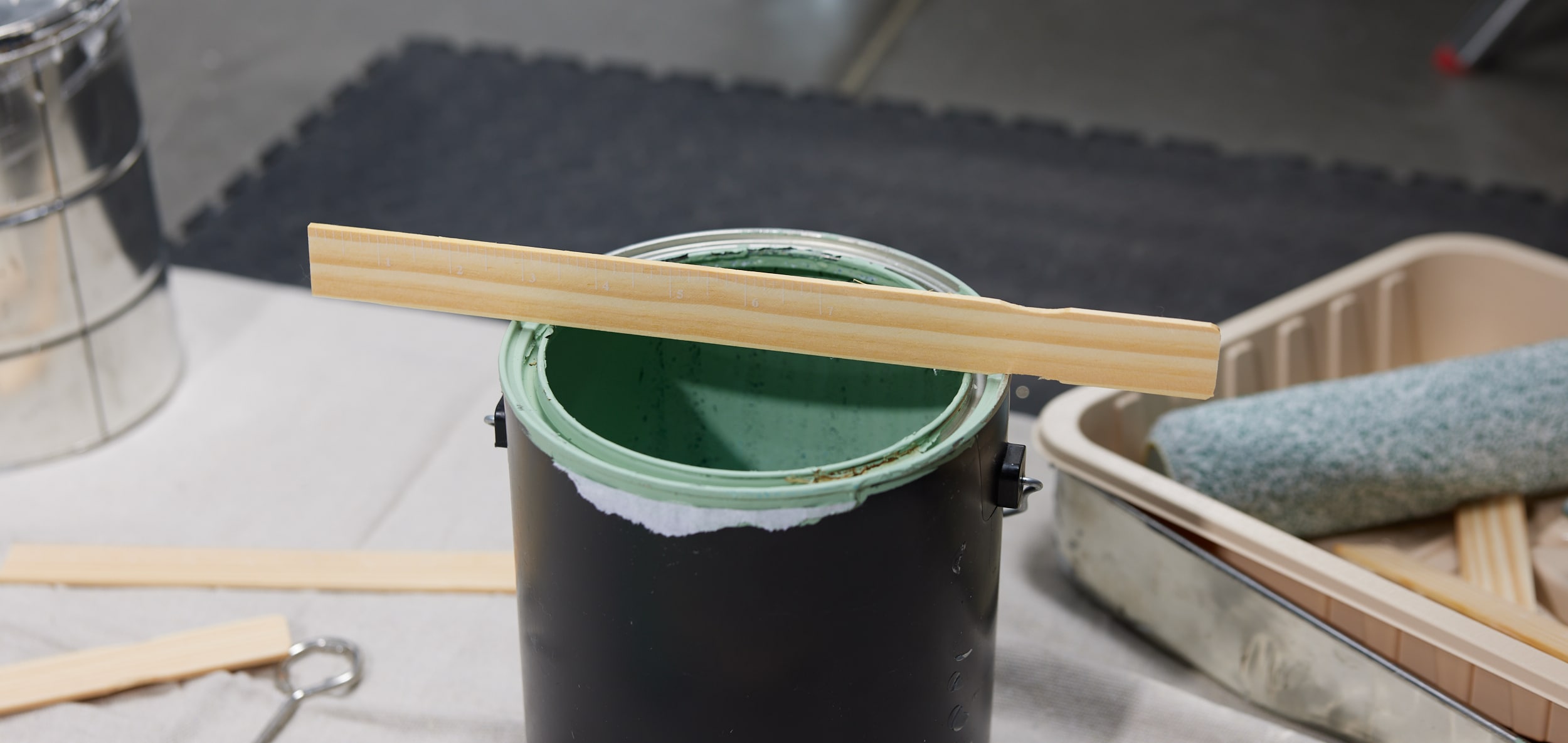 CM0133 12L Hardwood Paint Stir Stick