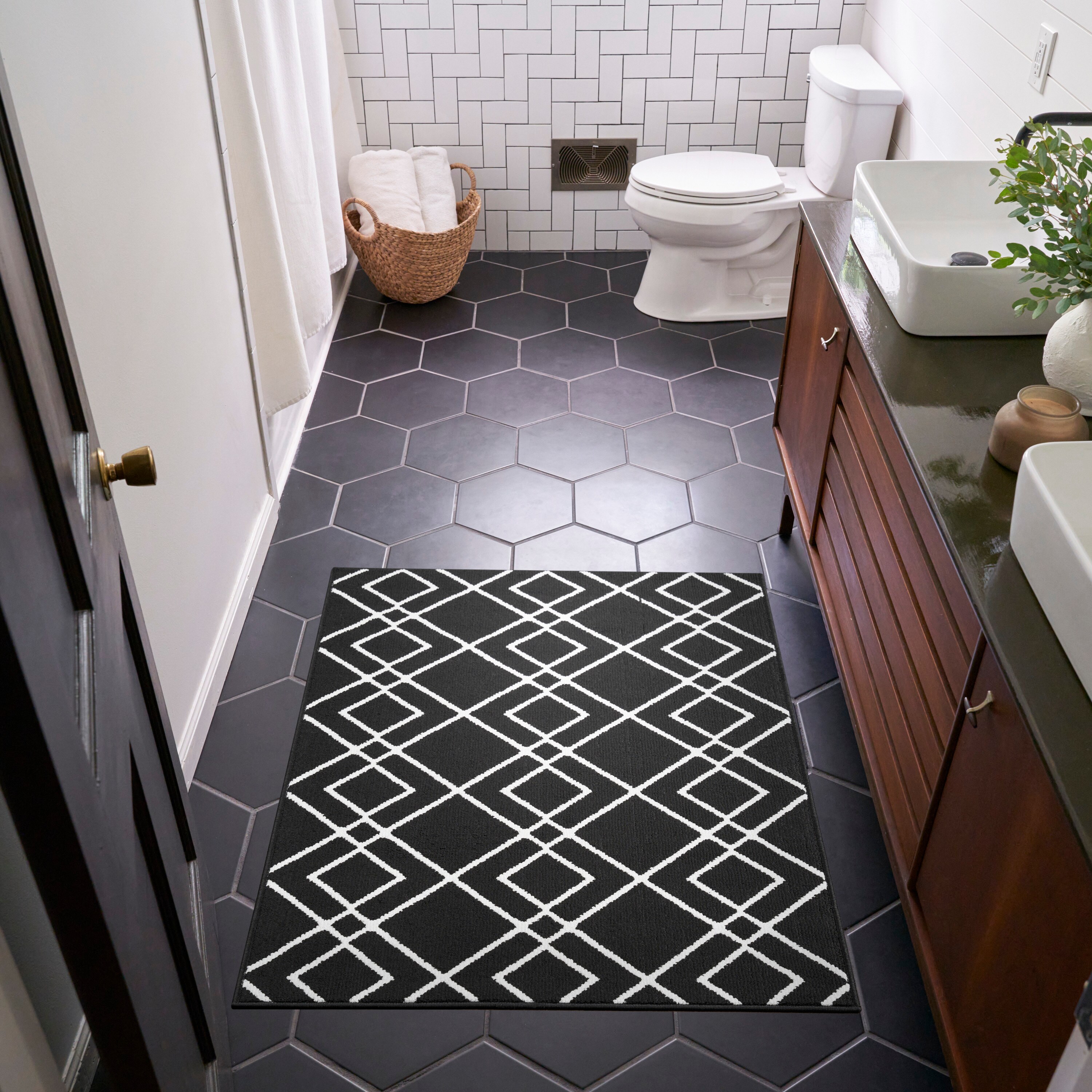 Nourison 099446087850 Modern Lines 2 x 4 (ft) Loomed Polypropylene Black Rectangular Indoor Geometric Mid-Century Modern Area rug