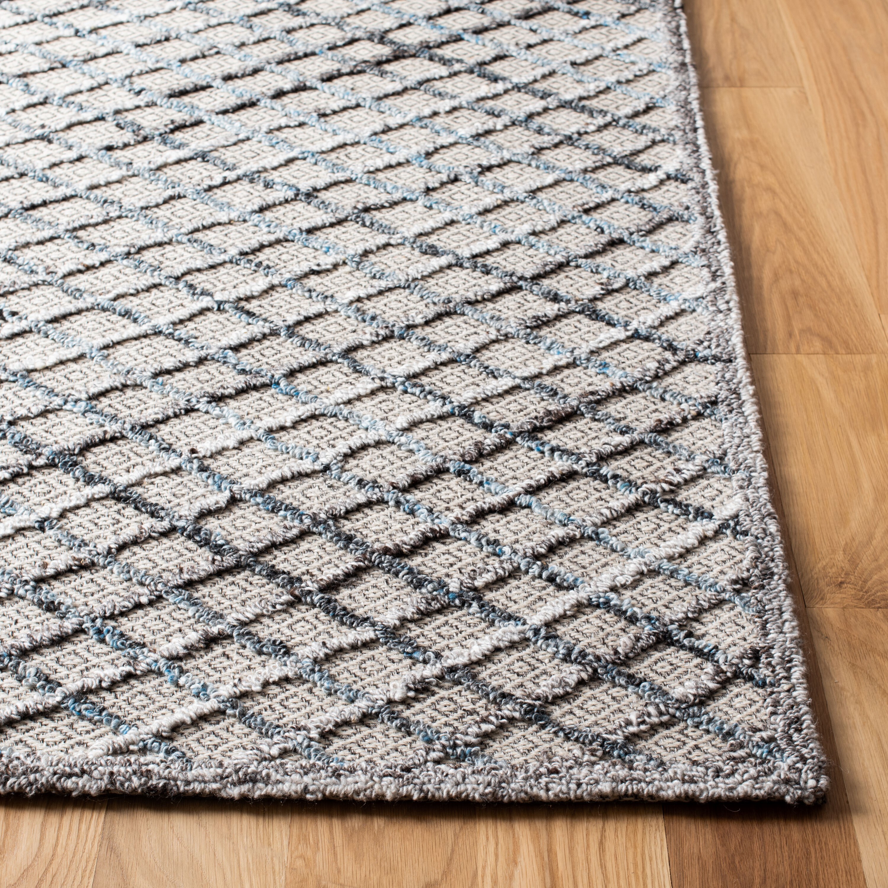 Safavieh TRC204M-3 rugs - View #3