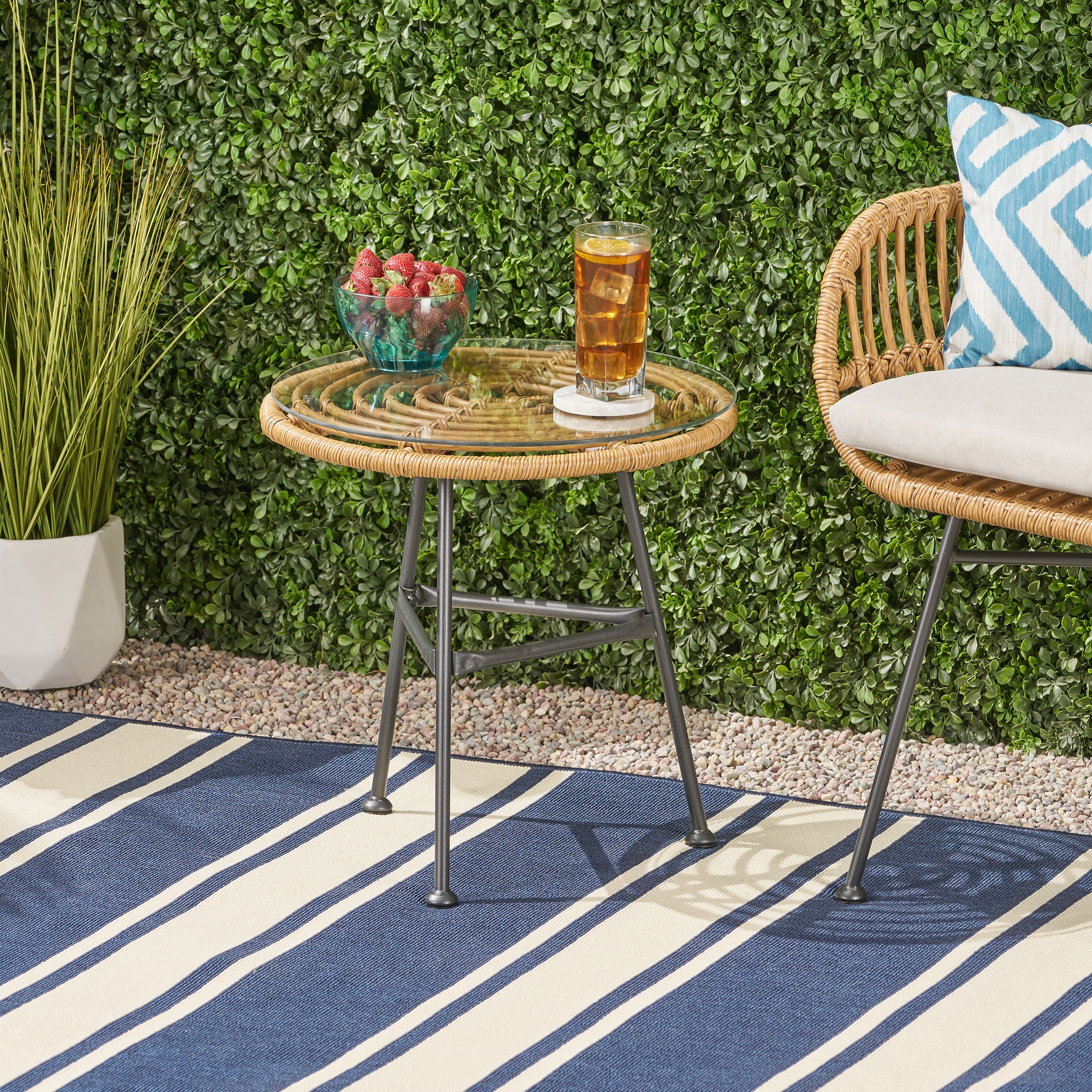 ZAKLOOP WU65484.00GRY SIDE TABLE Round Rattan Outdoor Balcony Table 19.5 W x 19.5-in L