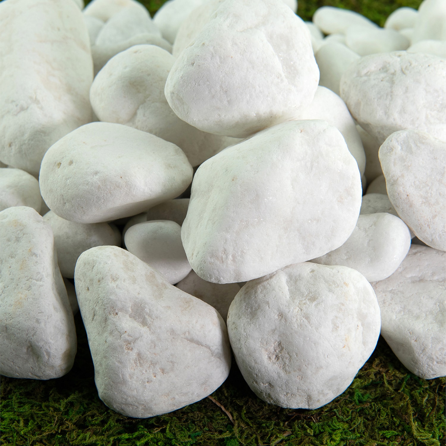 Southwest Boulder & Stone 25 Cu. ft. 3/8 in. White Ice Bulk Landscape Rock and Pebble for Gardening, Landscaping, Driveways and Walkways