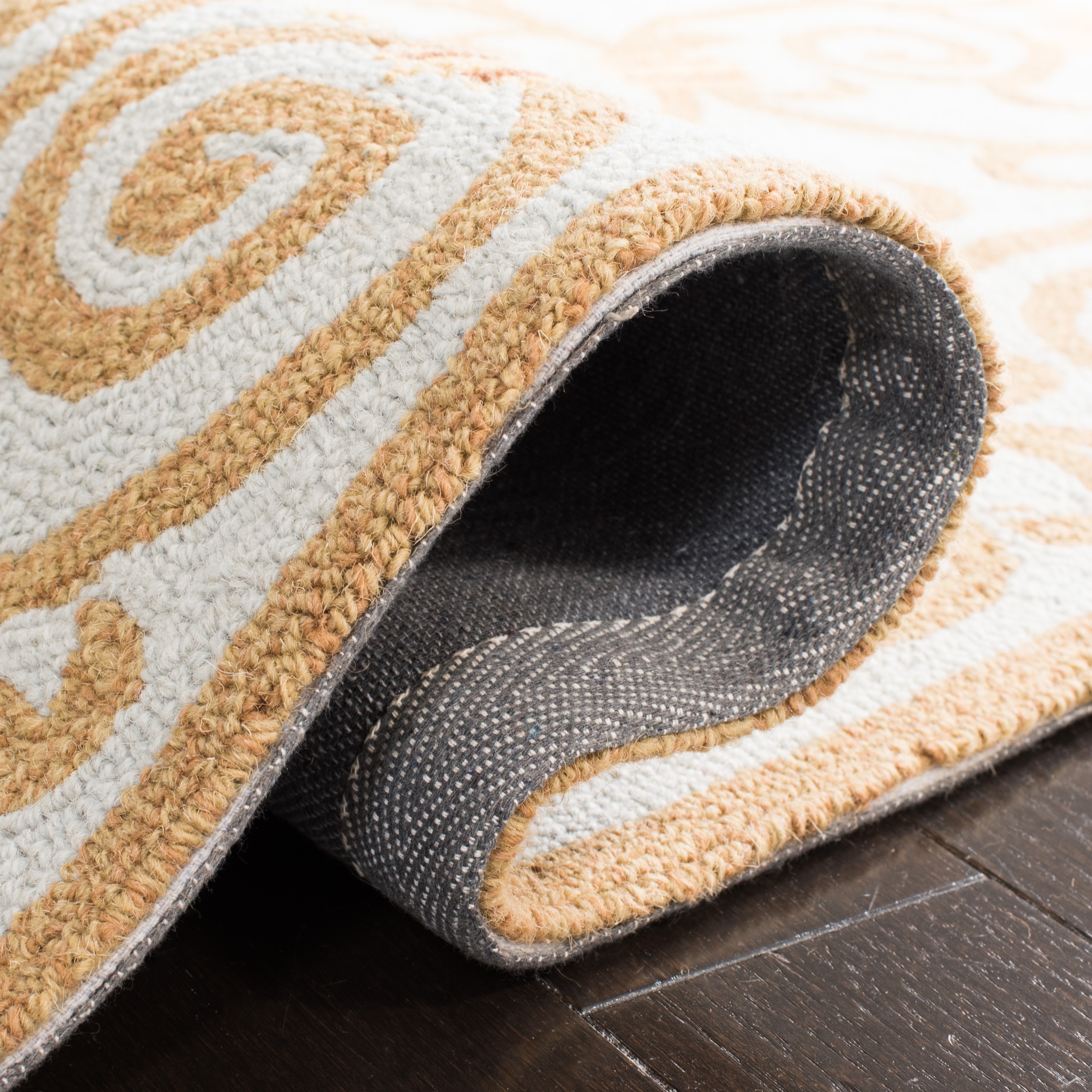 Safavieh HK11L-24 rugs - View #5