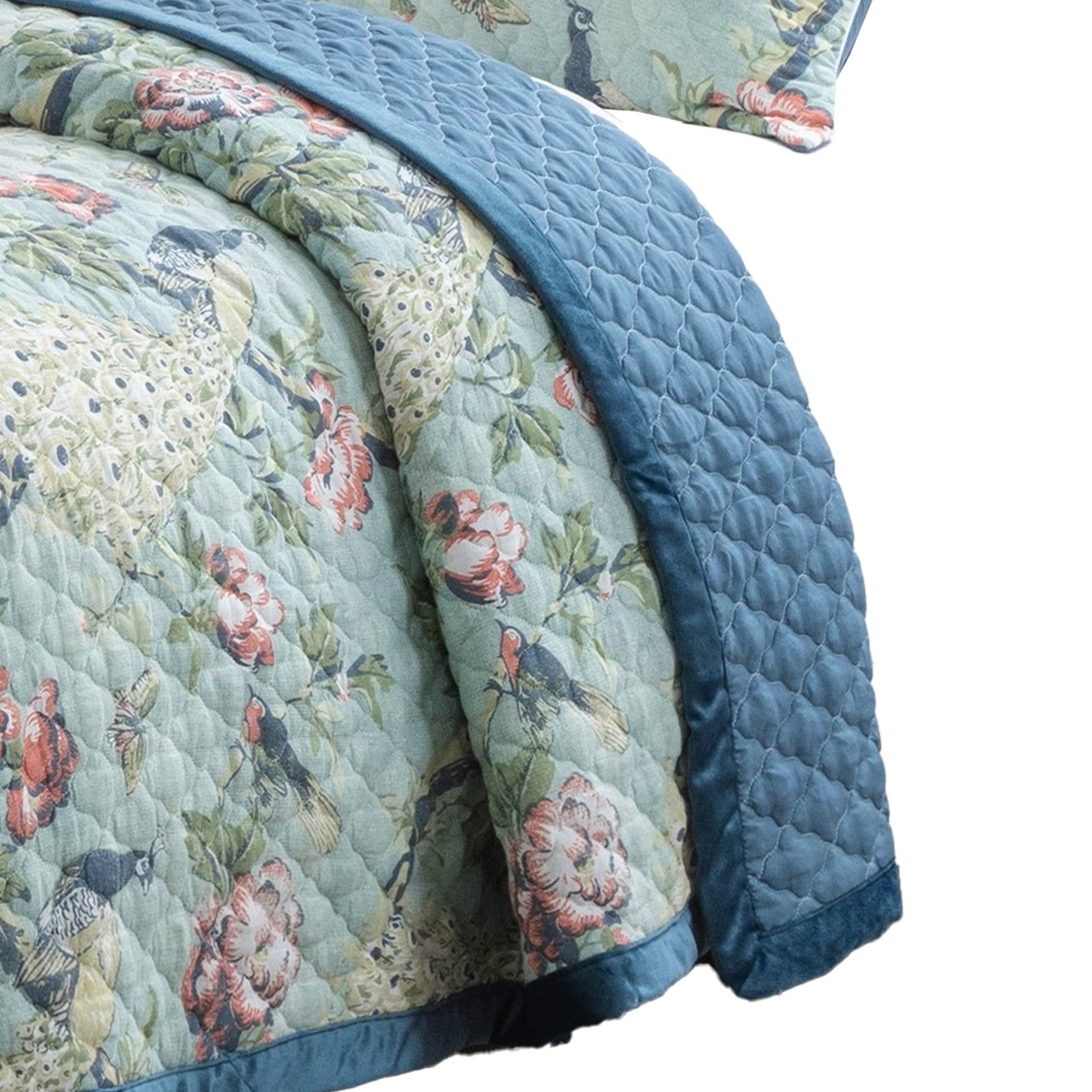 Benzara BM294315 bedding - View #4