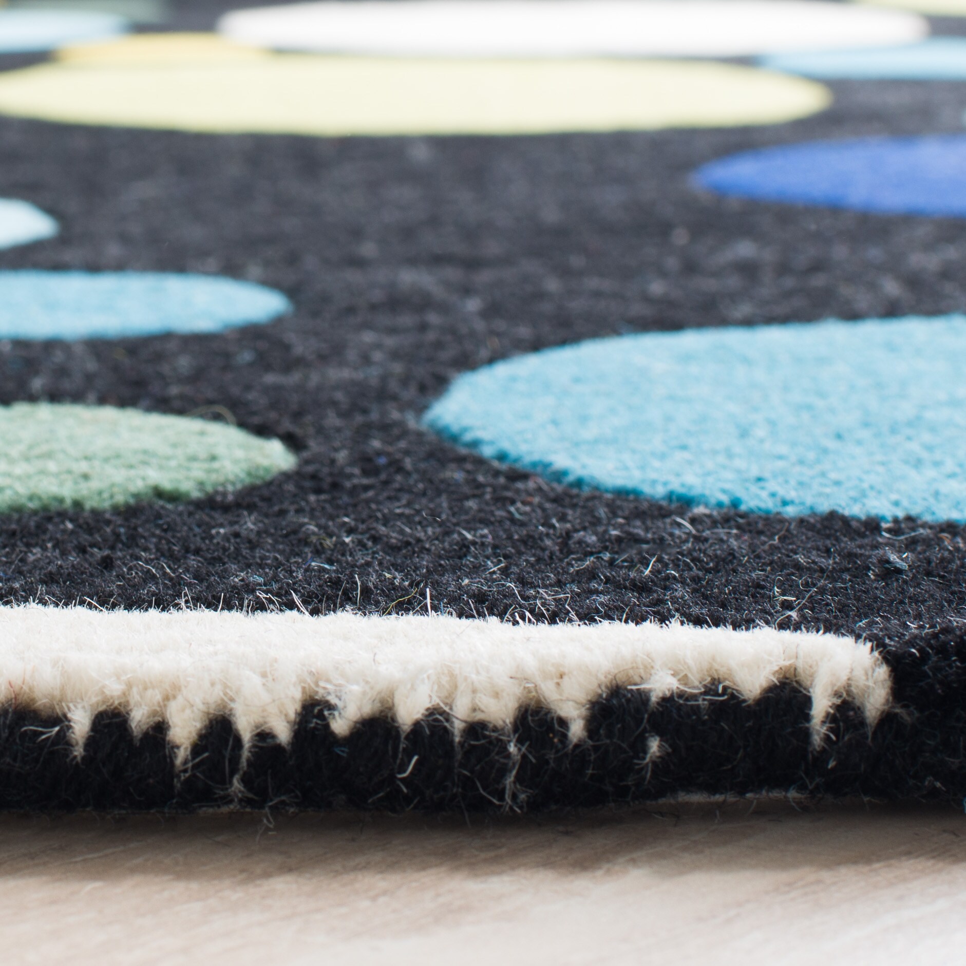 Safavieh SOH753B-6R rugs - View #3