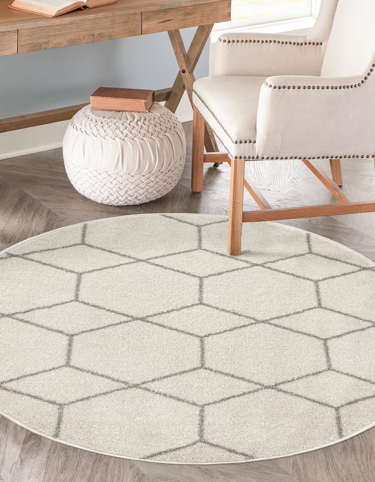 Unique Loom 3145472 Trellis Frieze 4 x 4 (ft) Loomed Polypropylene Ivory Round Indoor Trellis Area rug