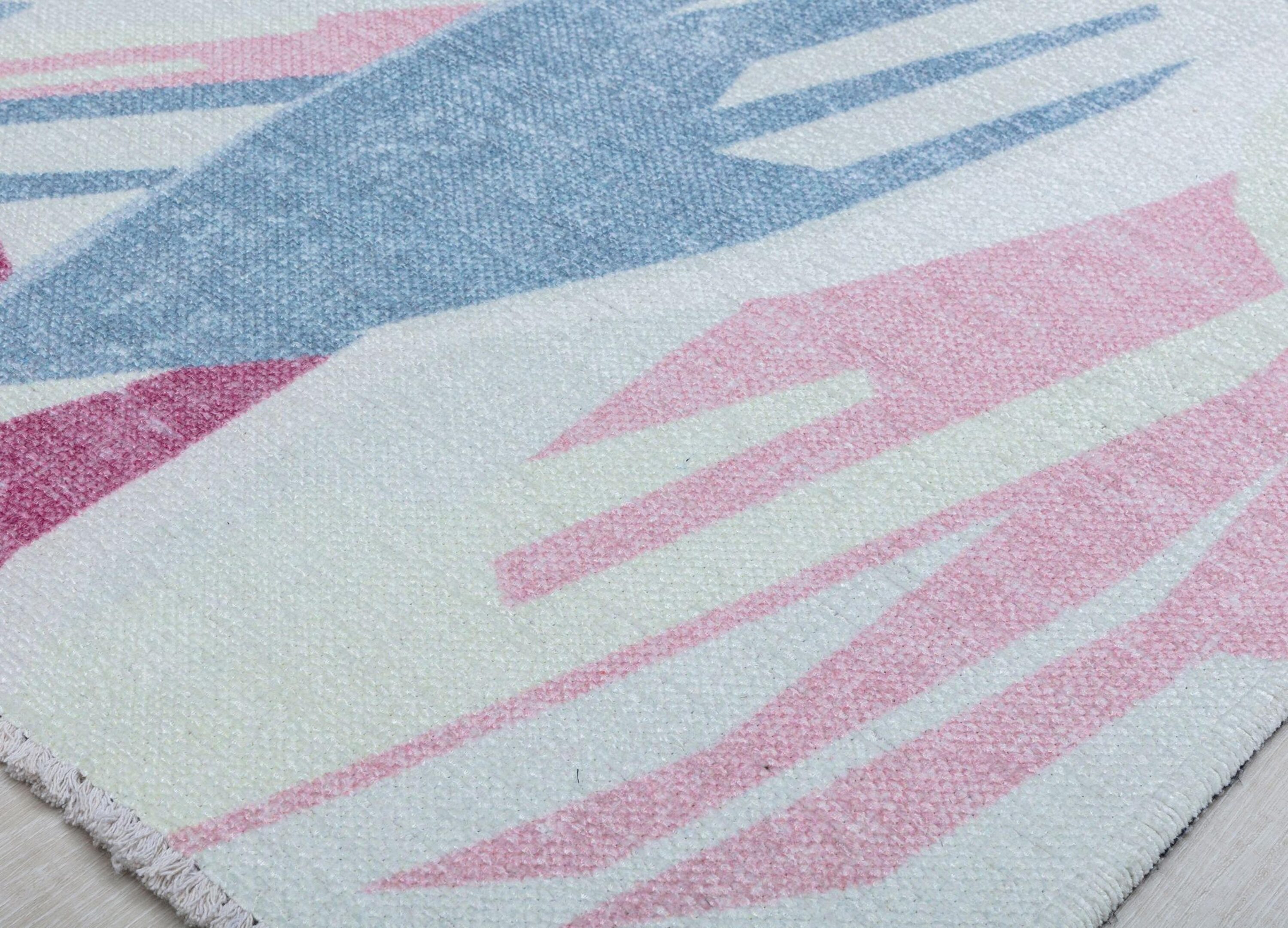 Maisie 8' x 10' Pink and Black Floral Synthetic Area Rug