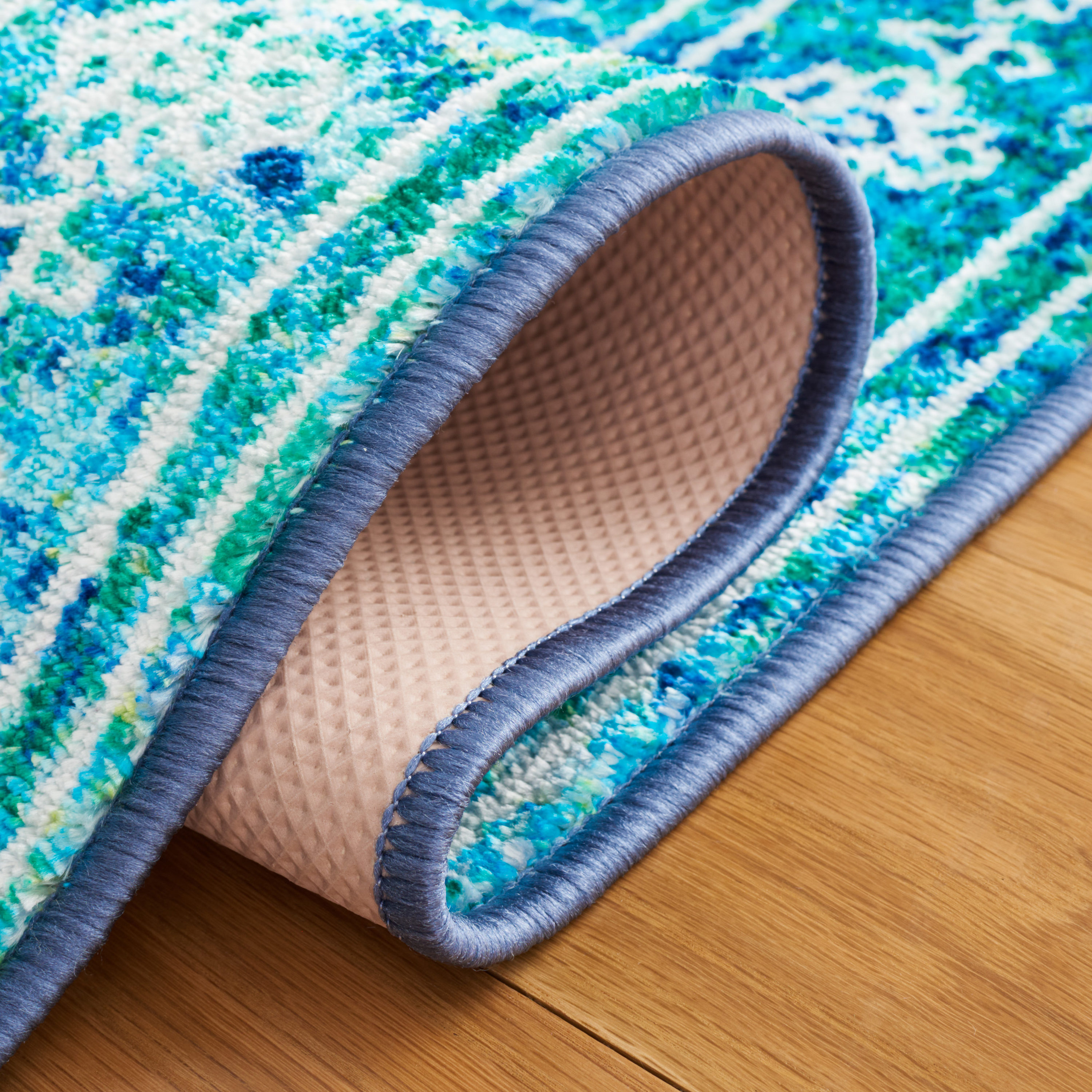 Safavieh BAH162M-7SQ rugs - View #5