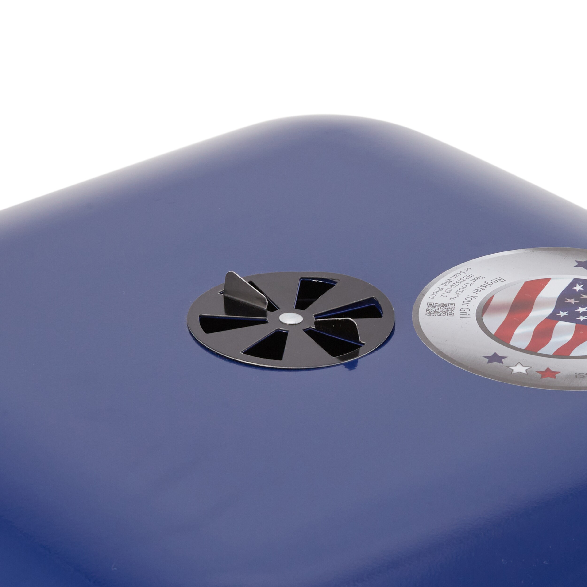 Americana 21.25-in W Ocean Blue Kettle Charcoal Grill