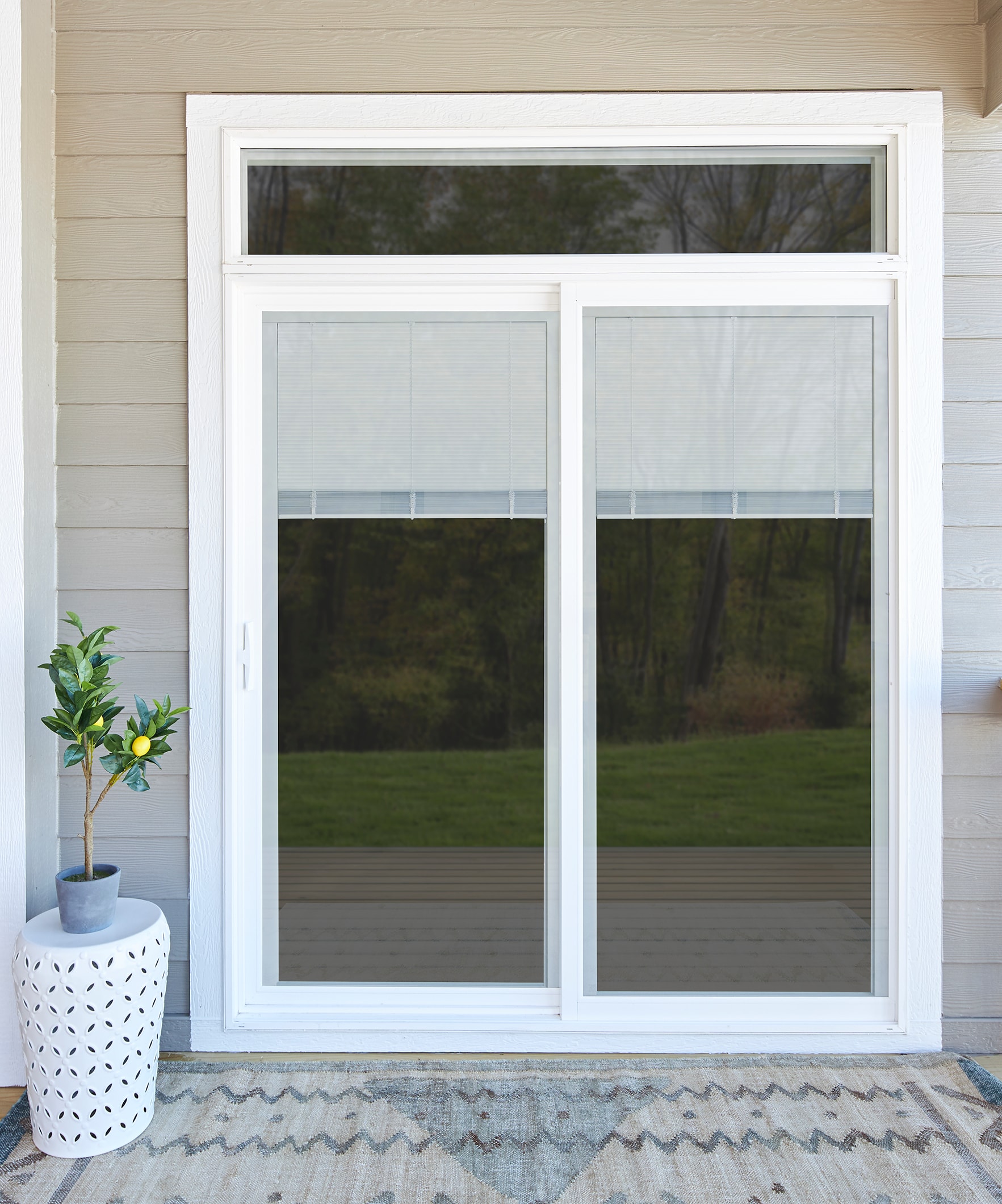 Pella 150 Series West 72in x 80in x 49/16in Jamb Lowe Blinds