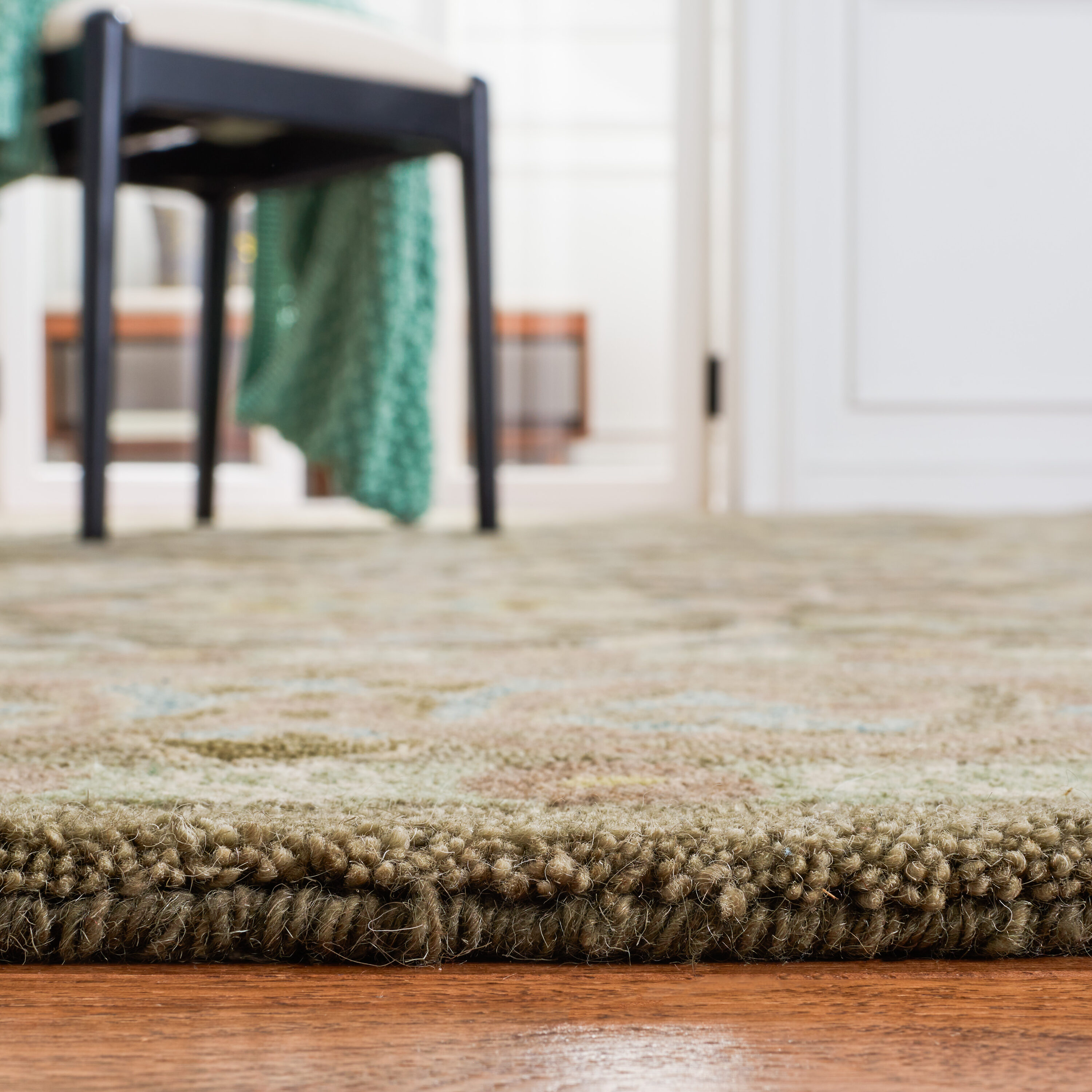 Anatolia Brown and Beige Floral Wool 4' x 6' Rug